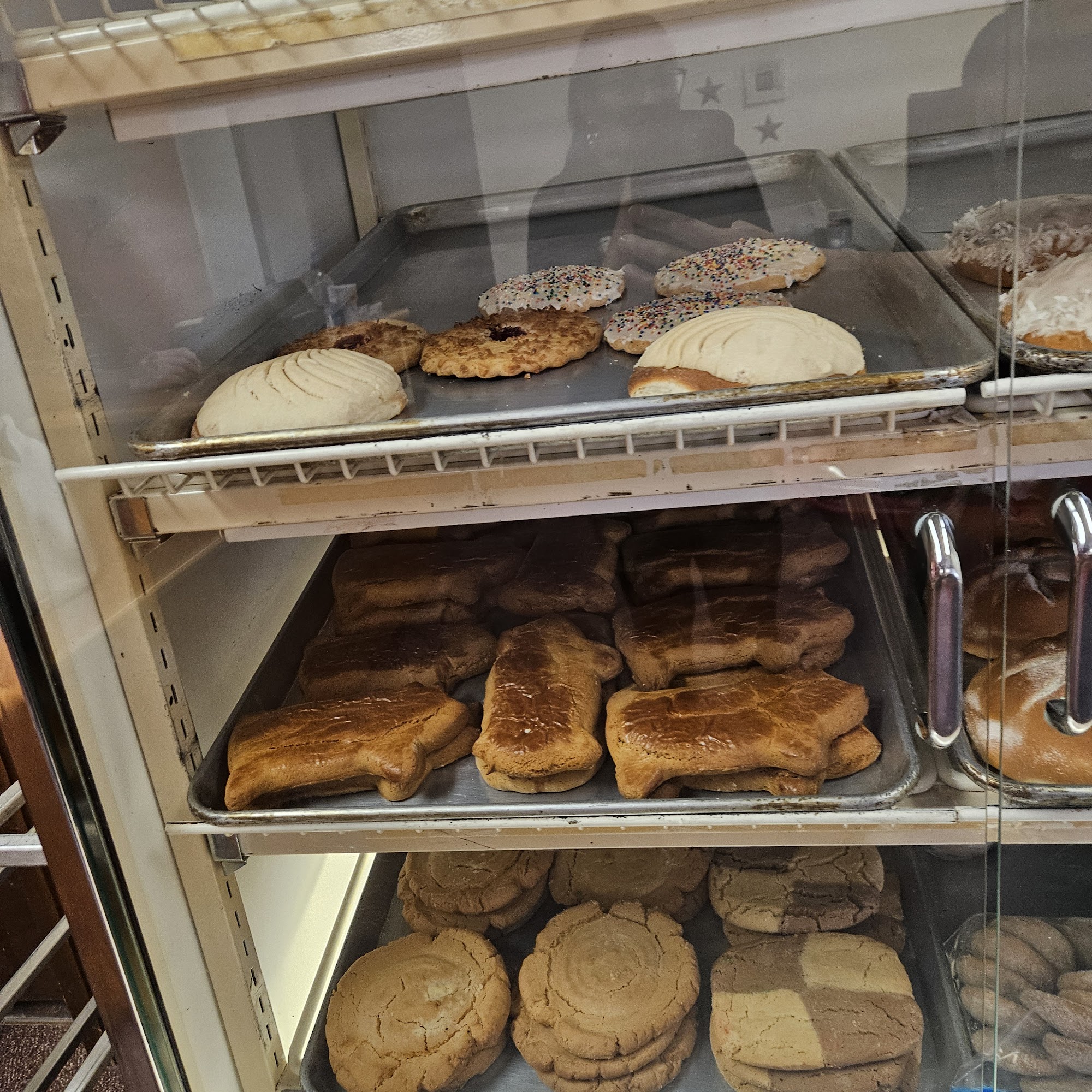 Hernandez Bakery