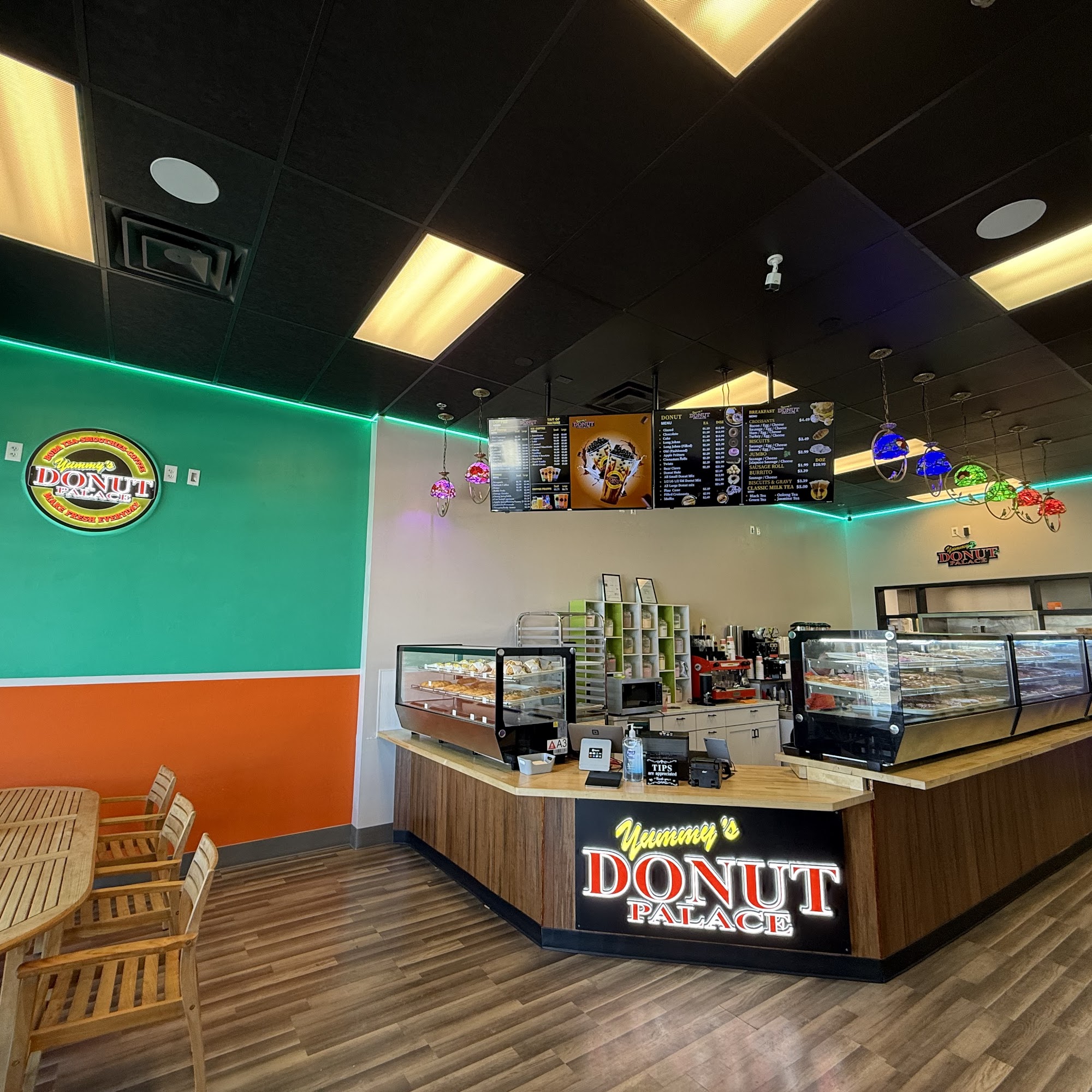 Yummy’s Donut Palace