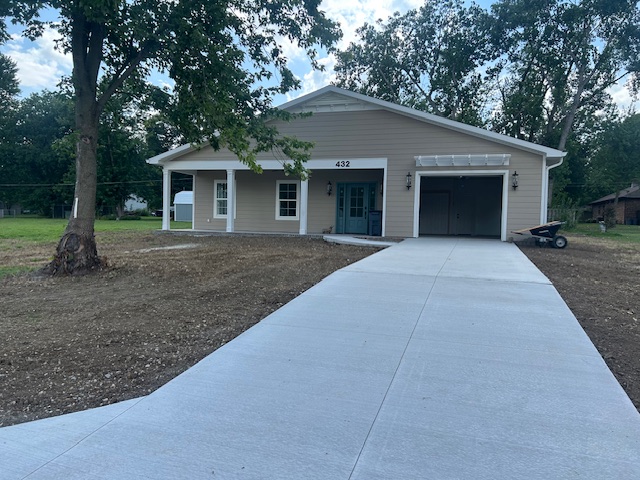 Shaughnessy Bros Construction 523 Briarwood Dr, Iola Kansas 66749