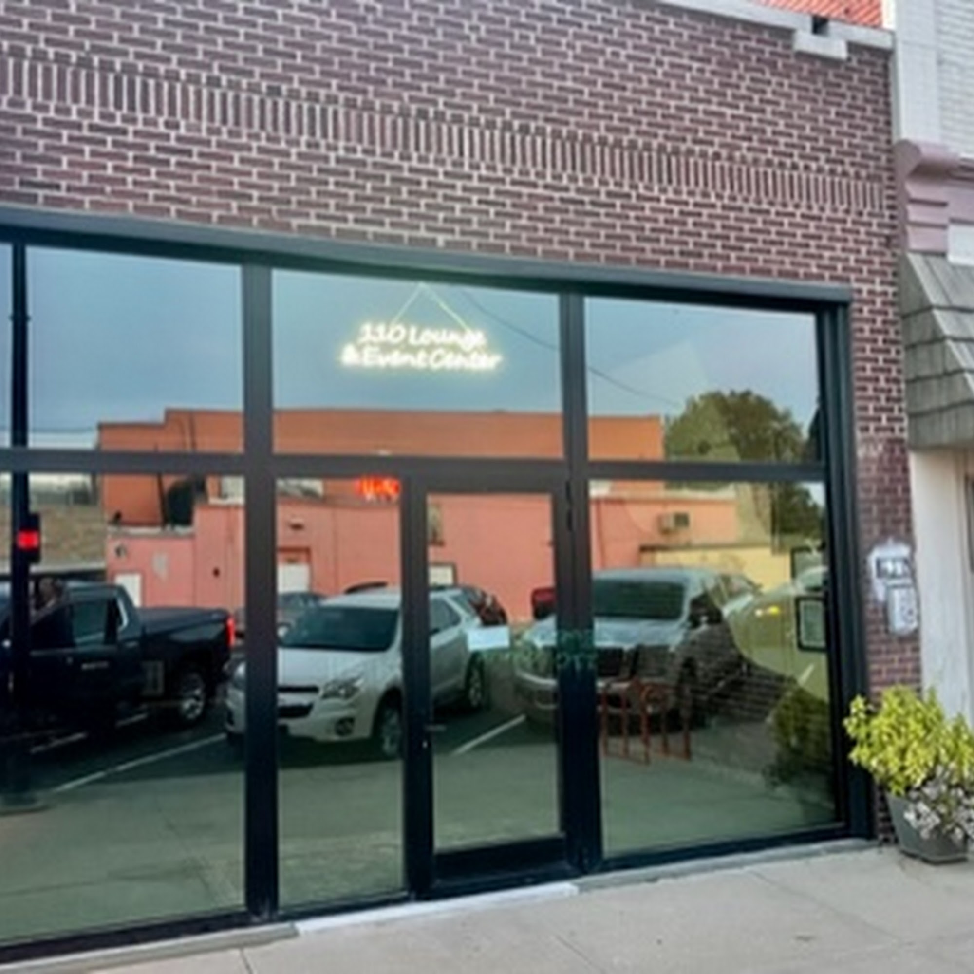 110 Lounge & Event Center Iola