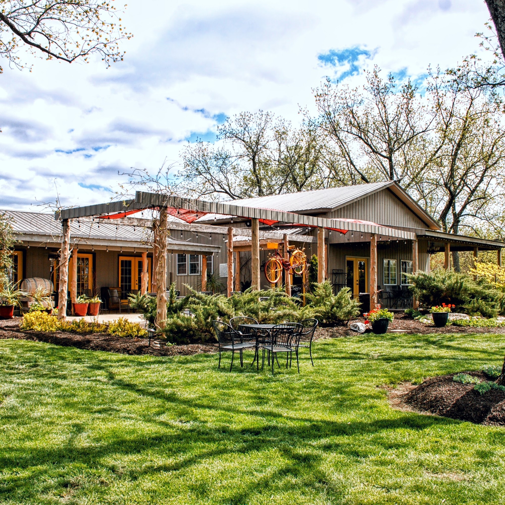 Nighthawk Vineyard & Winery Paola