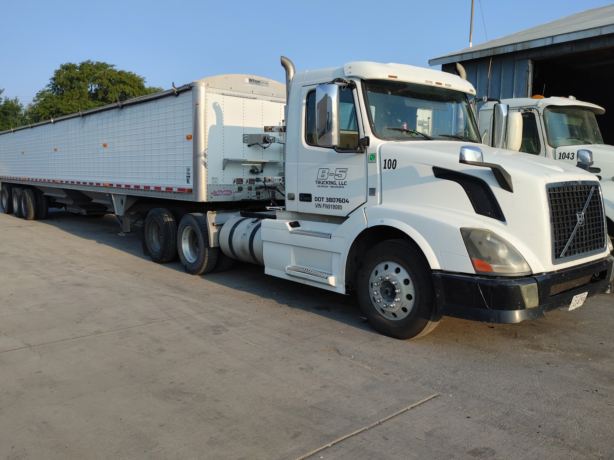 B-5 Trucking LLC