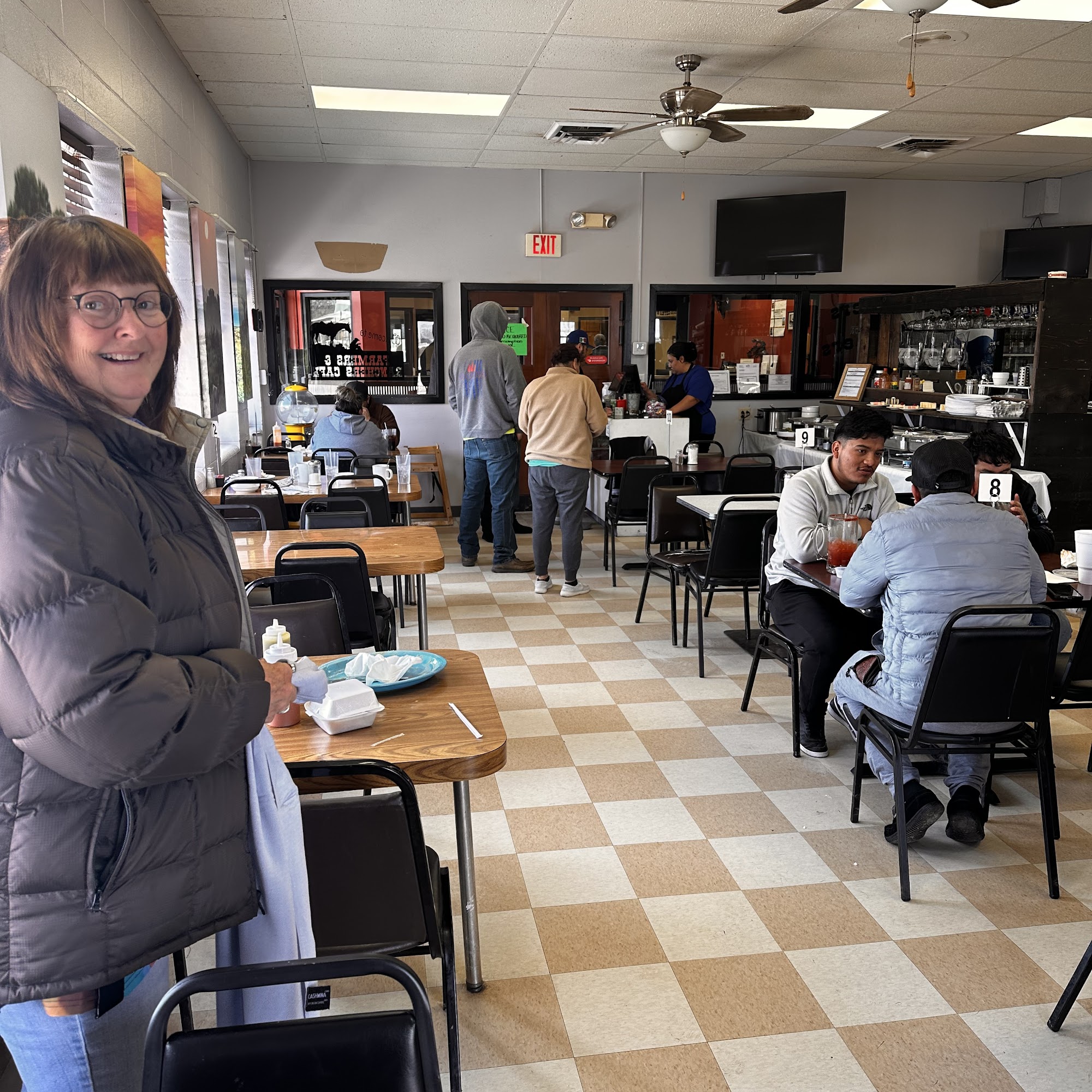 Farmer's & Ranchers Cafe