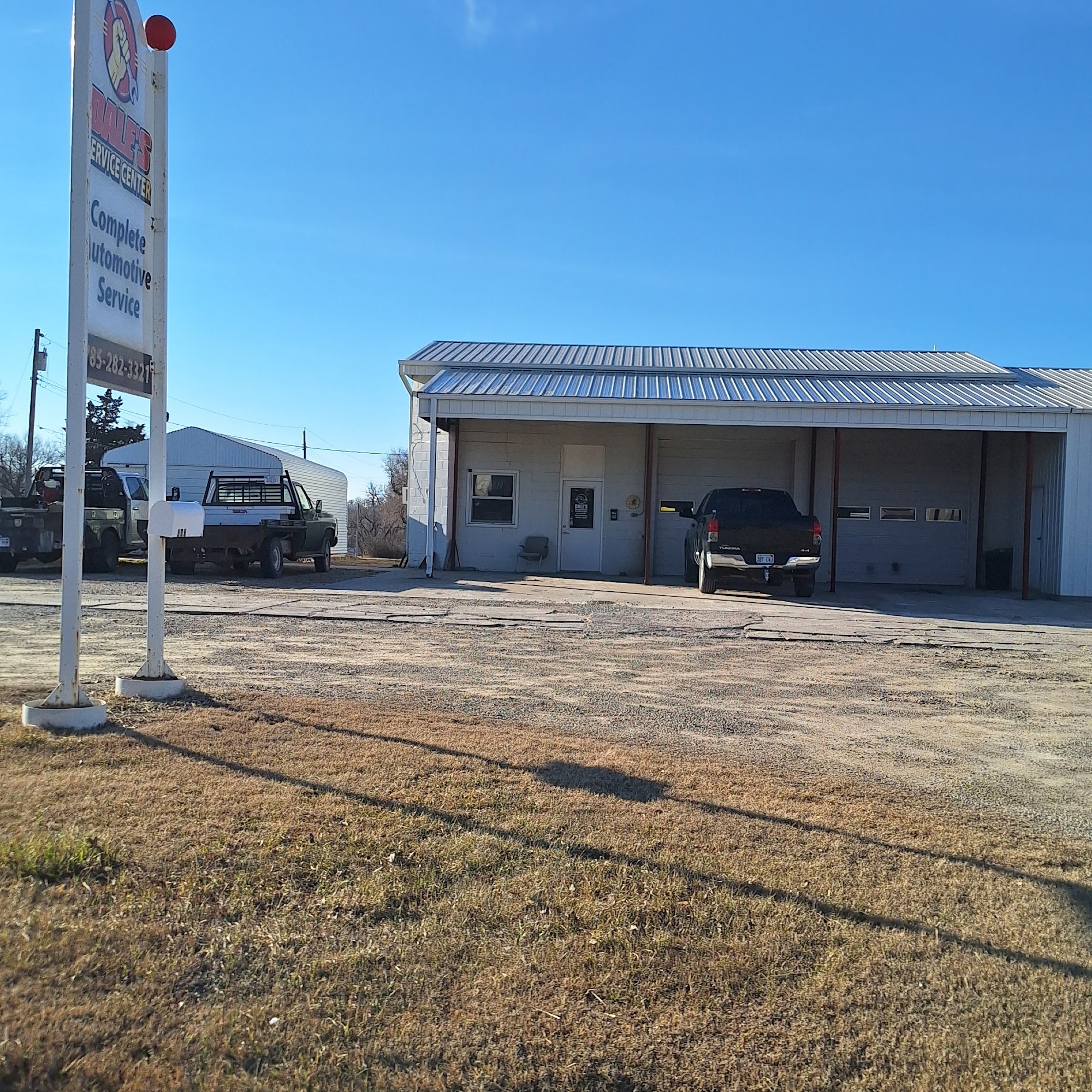 Dale's Service Center Smith Center