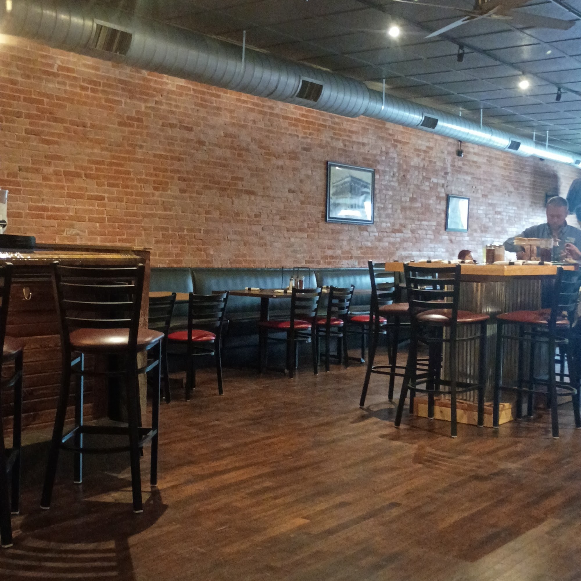 1872 Italian Eatery Stockton