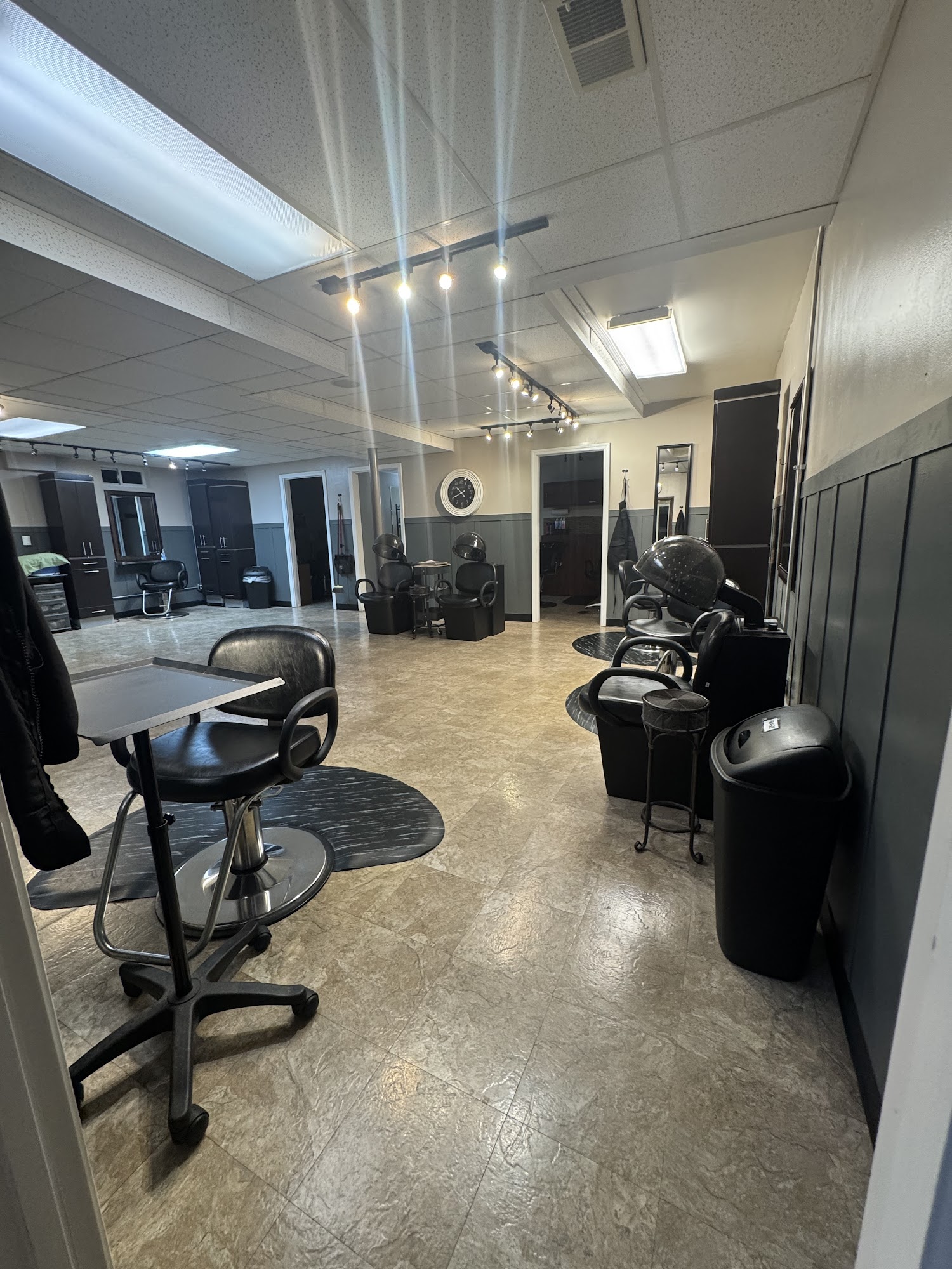 Strands Salon 4759 Rainbow Blvd, Westwood Kansas 66205
