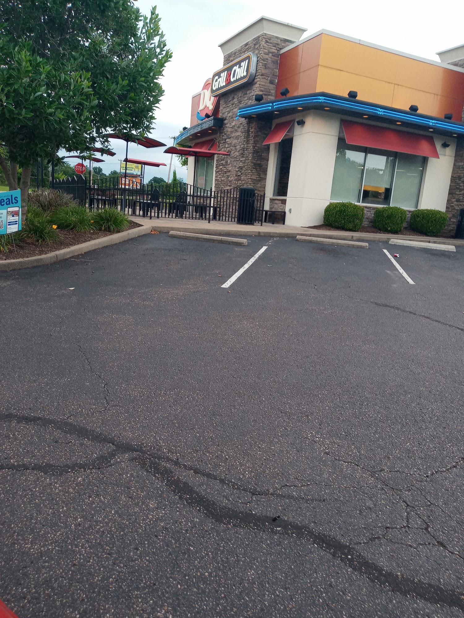 Dairy Queen Grill & Chill