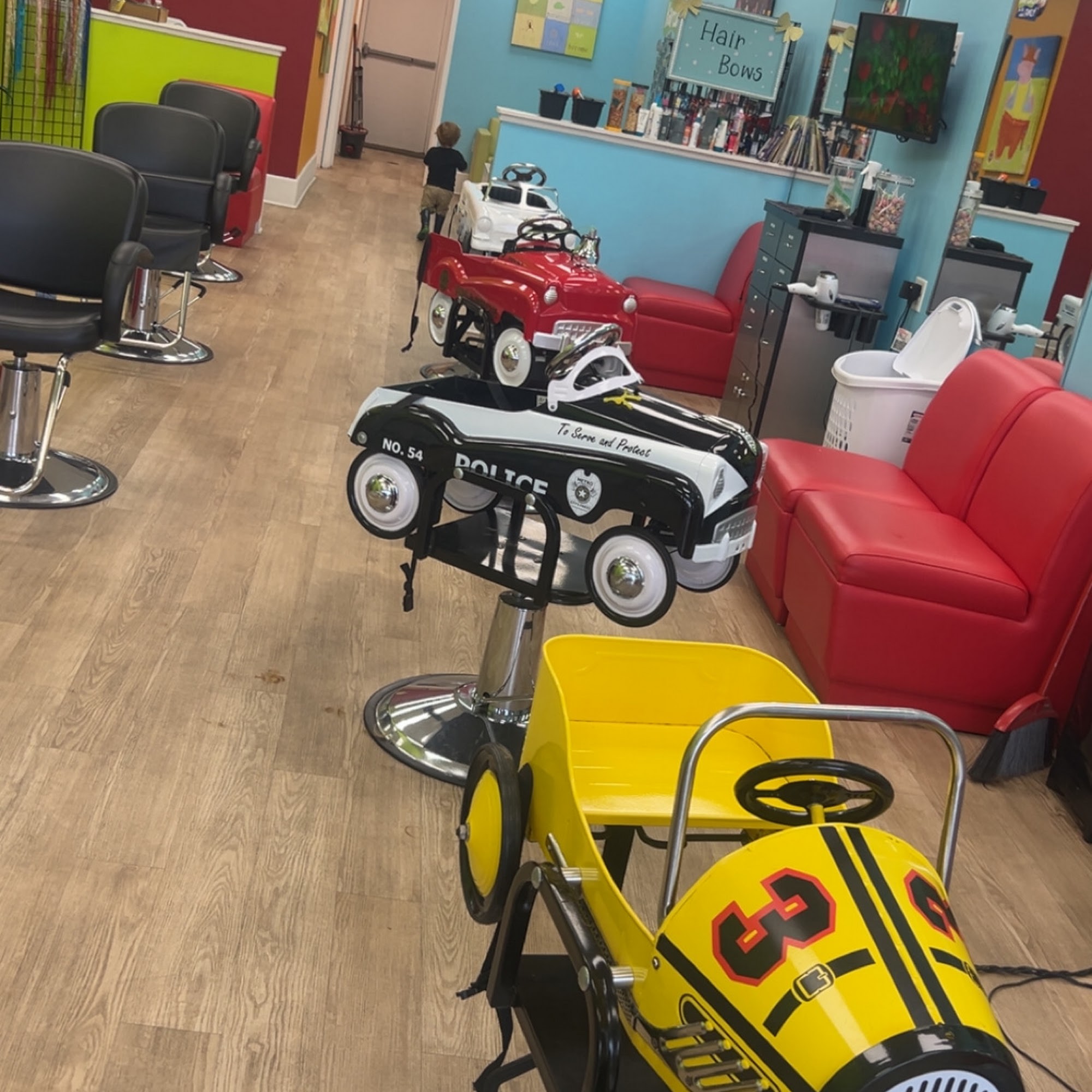 Pigtails & Crewcuts: Haircuts for Kids - Bowling Green, KY 2710 Nashville Rd Suite 111, Bowling Green Kentucky 42101