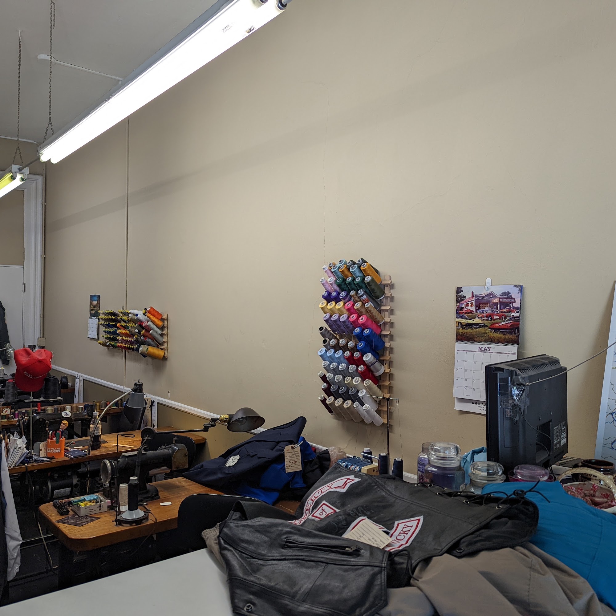 Ray Damico Tailoring 623 Scott St, Covington Kentucky 41011