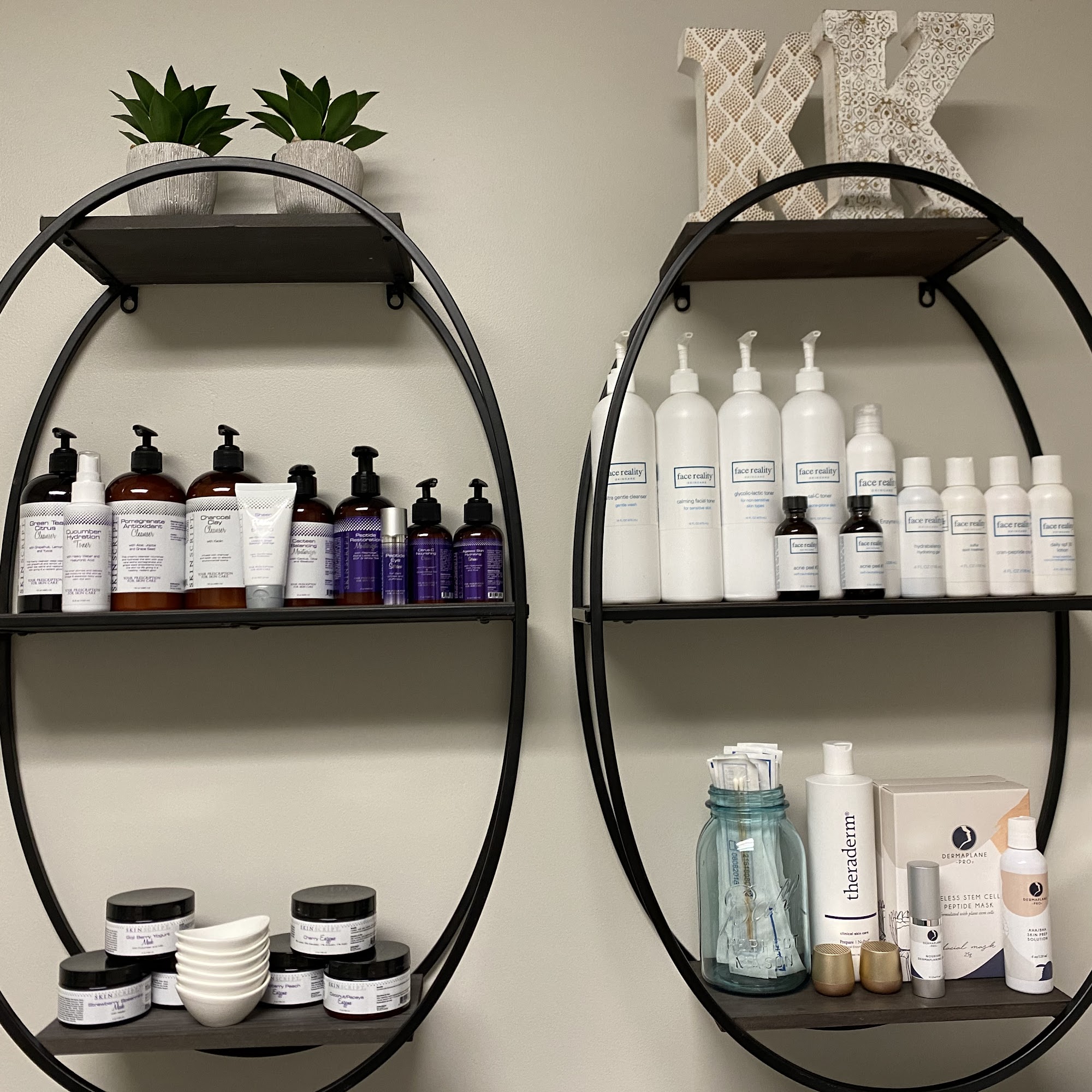 KK Esthetics LLC 1234 Paris Pike, Georgetown Kentucky 40324