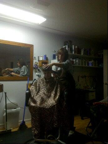 Amanda's nails and Connie's salon