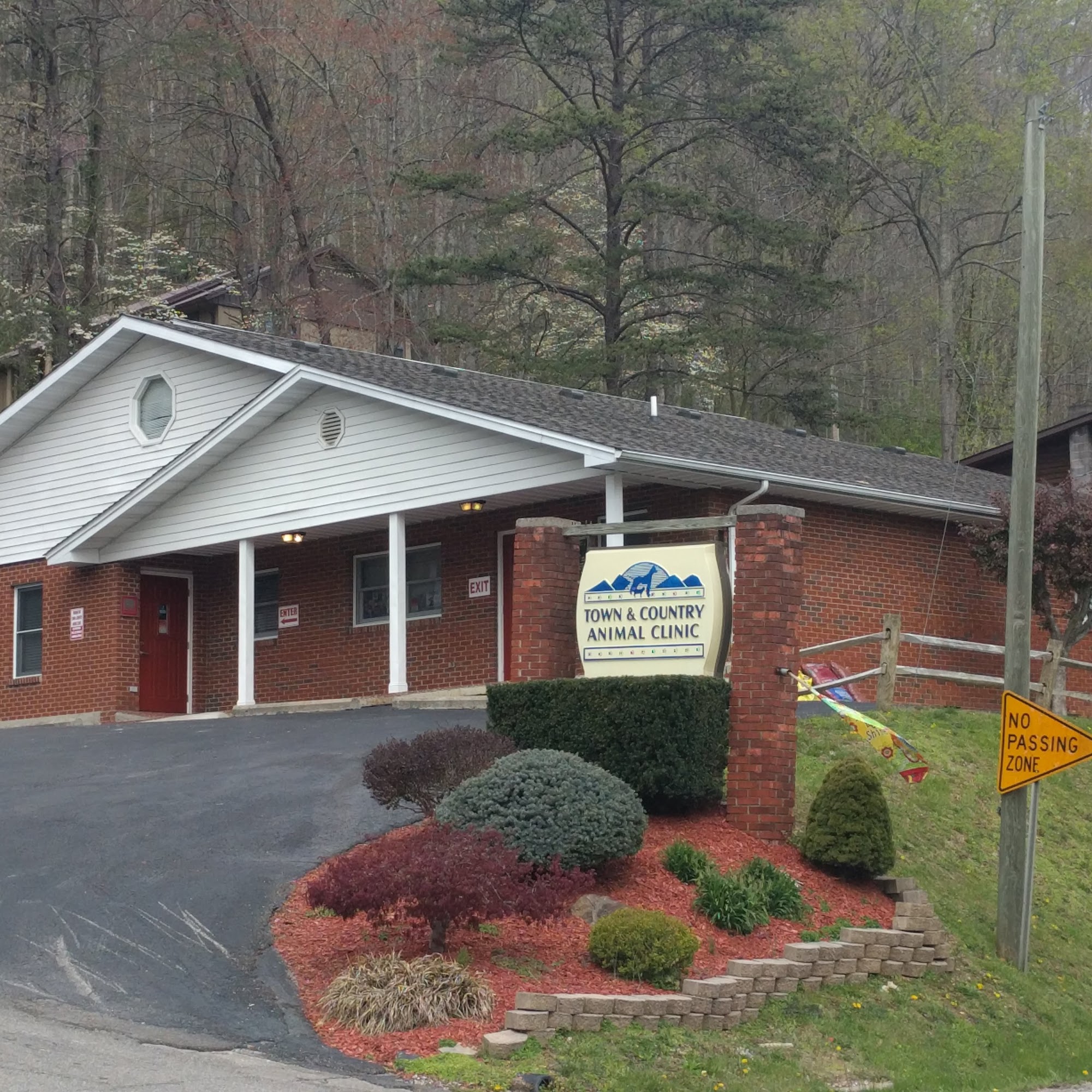 Town & Country Animal Clinic Hazard