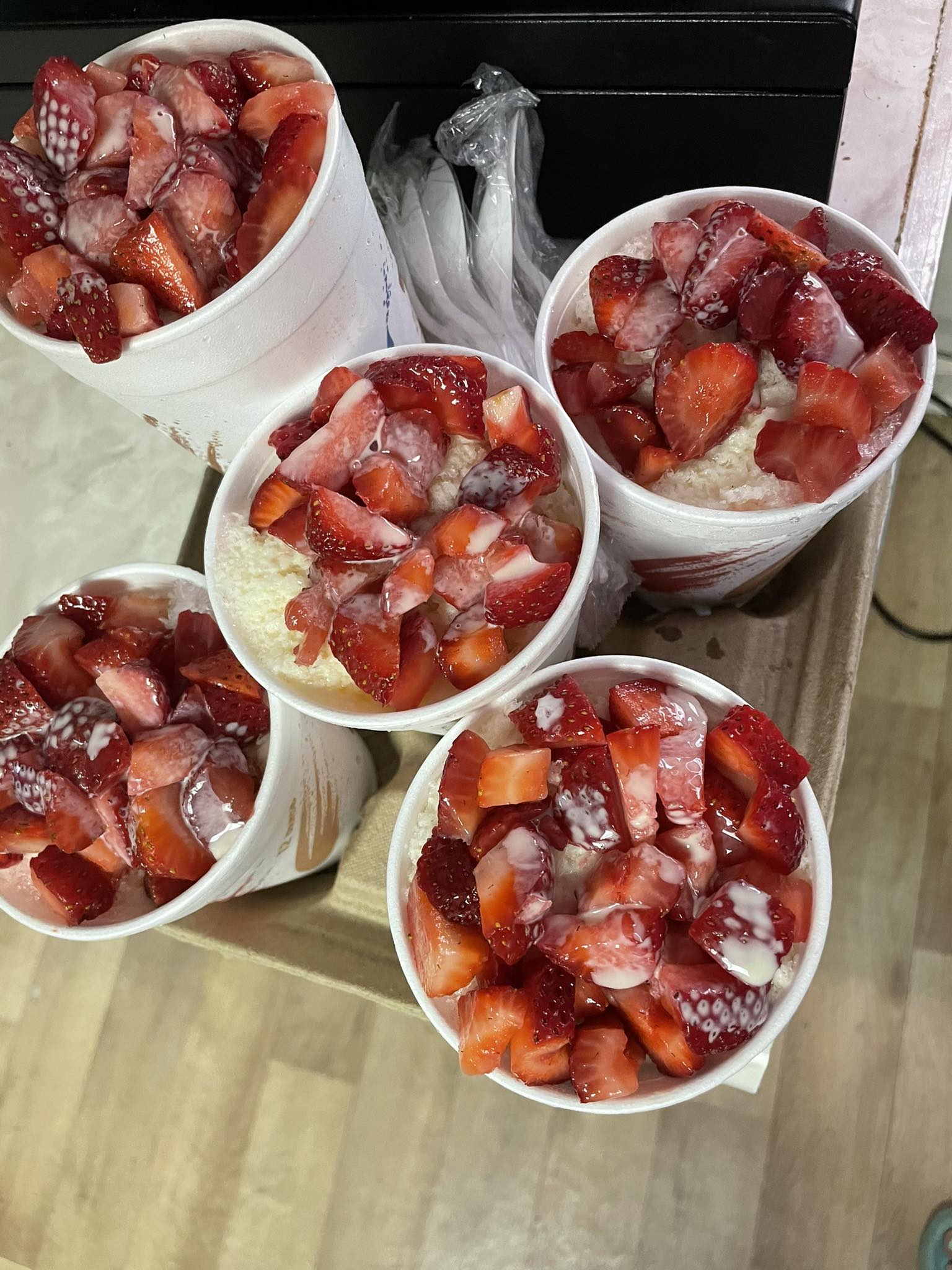 Tropical Sno Mama Bruno's 10 Cr-1073, Hyden