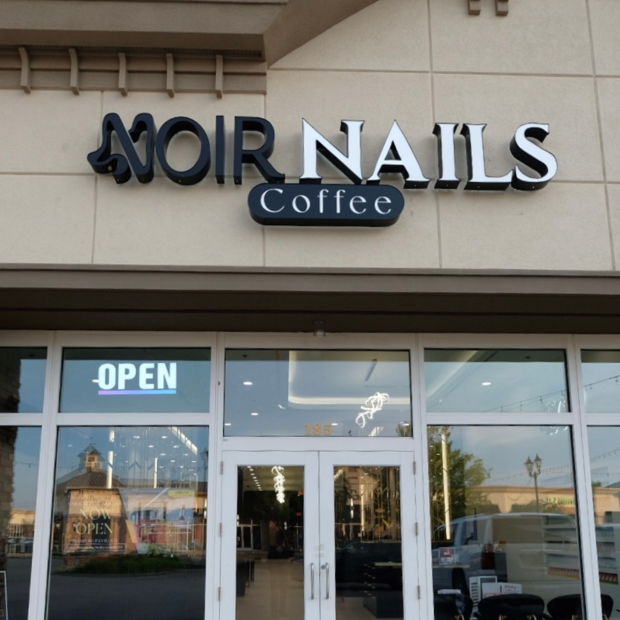 Noir Nails