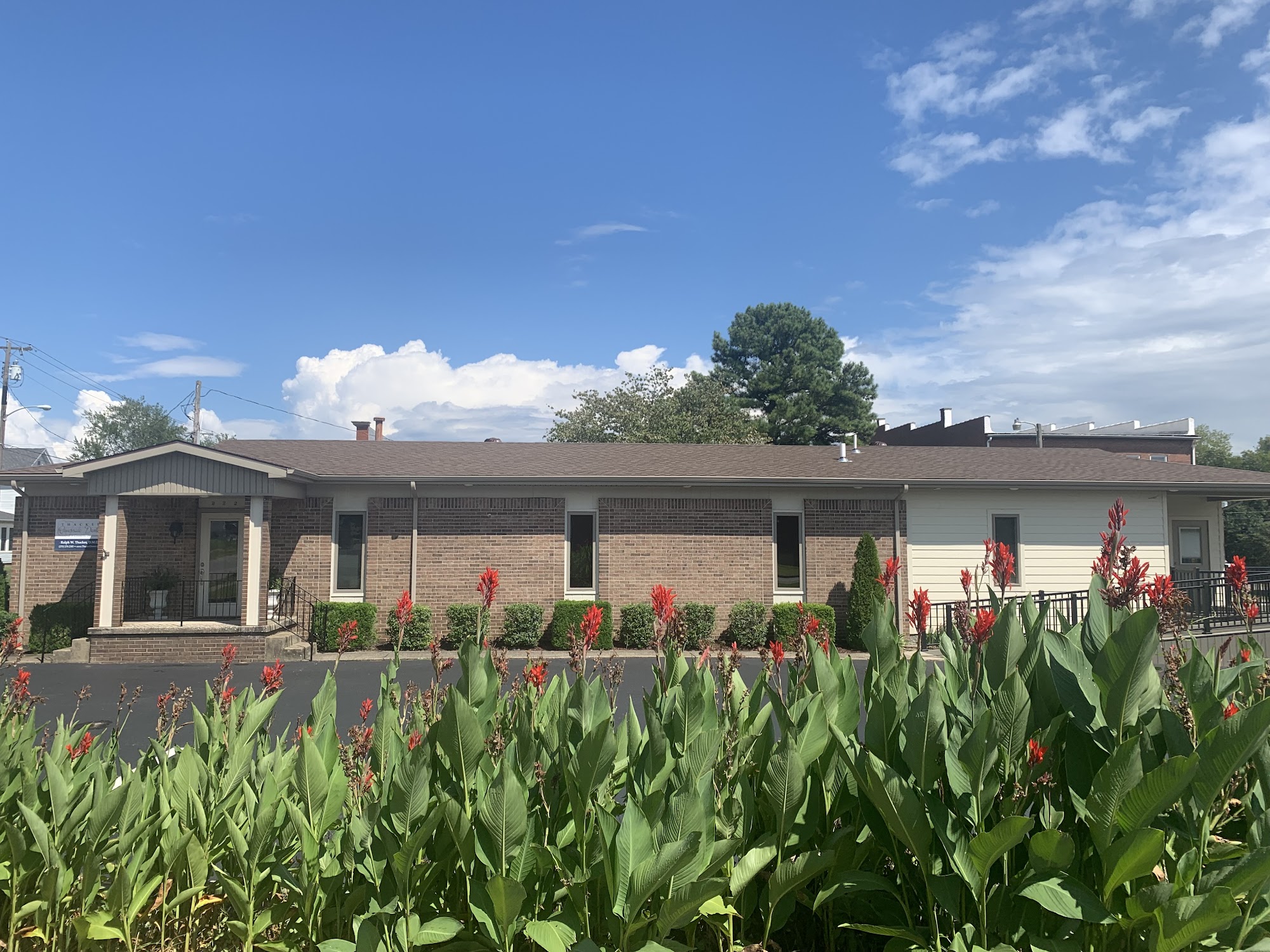 Thacker, Ralph W DMD