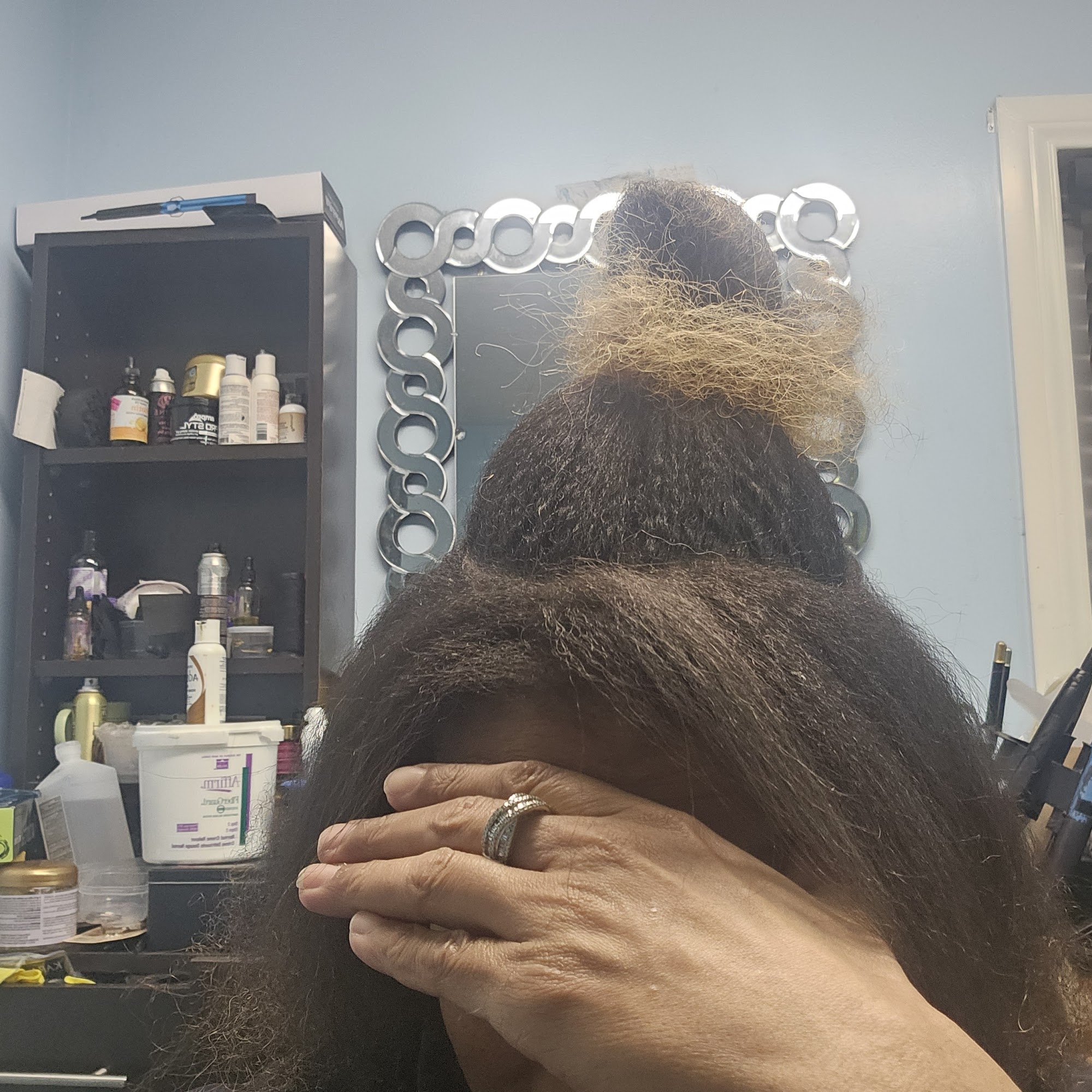 Blazin Coils & Inspire Salons 2915 Frankfort Ave E, Louisville Kentucky 40206