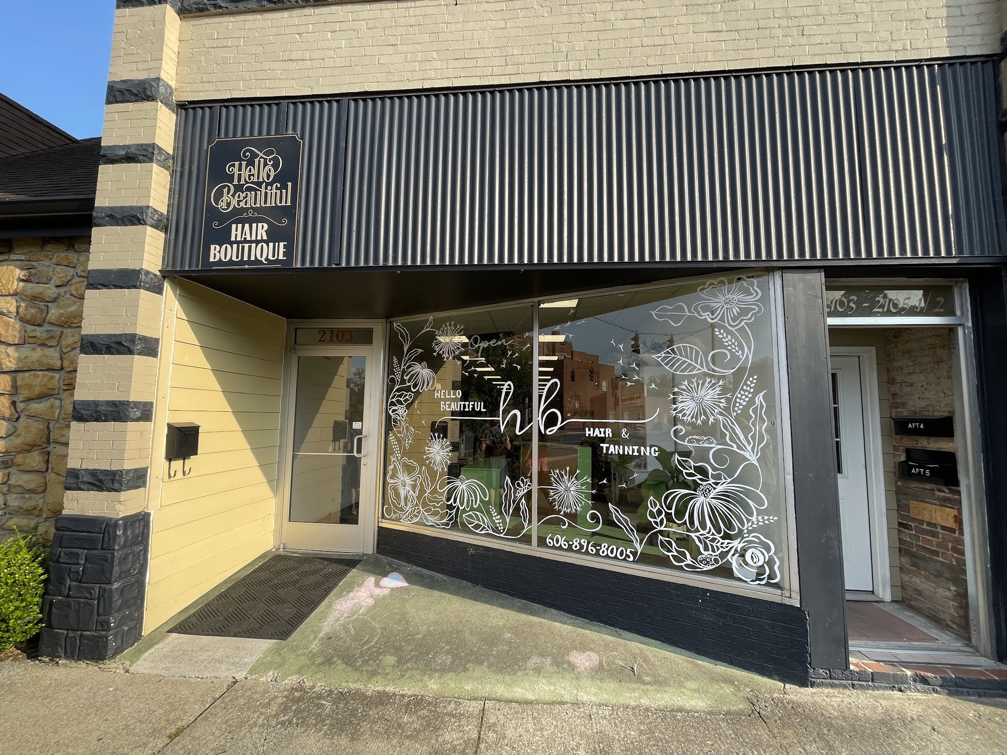 Hello Beautiful Boutique and Tanning Middlesboro