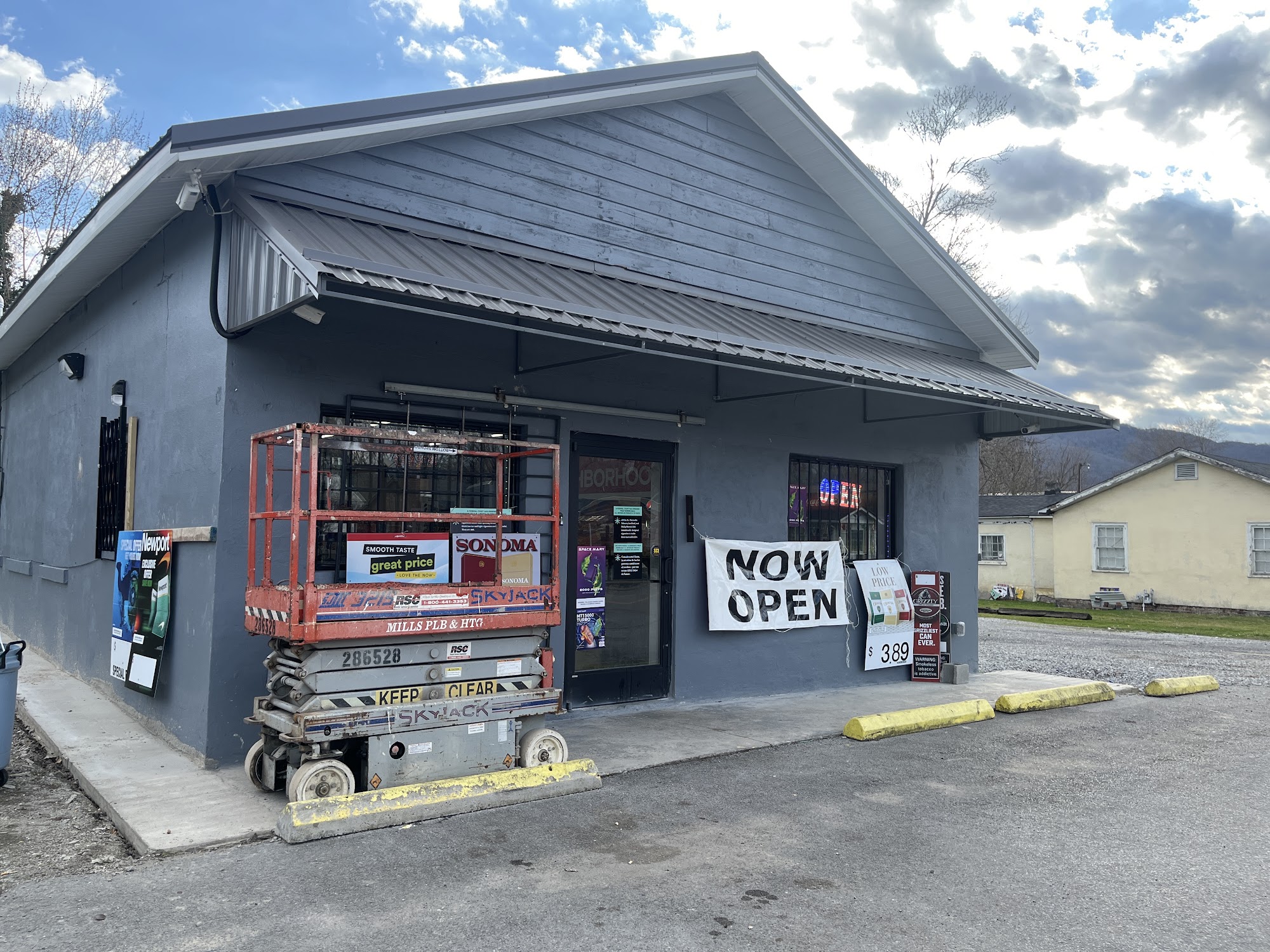 Neighborhood market