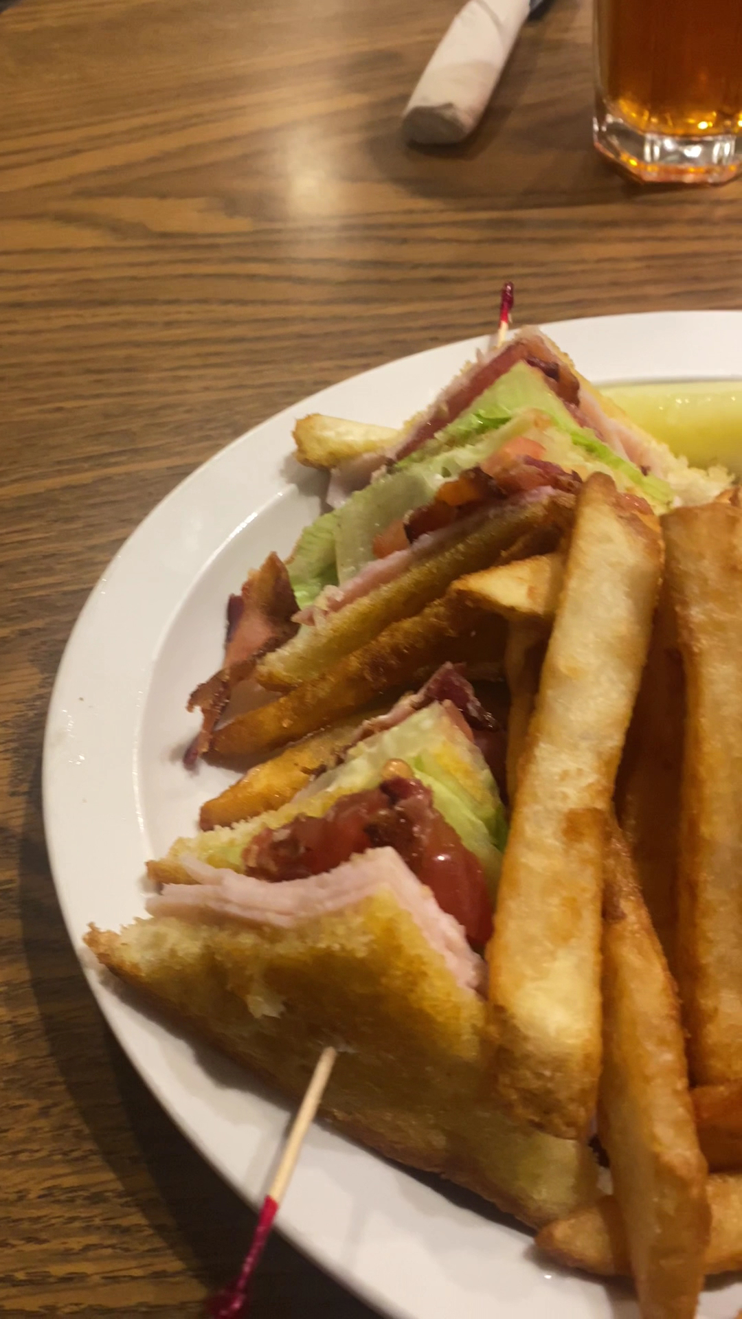 Honey B's Restaurant & Lounge Menu