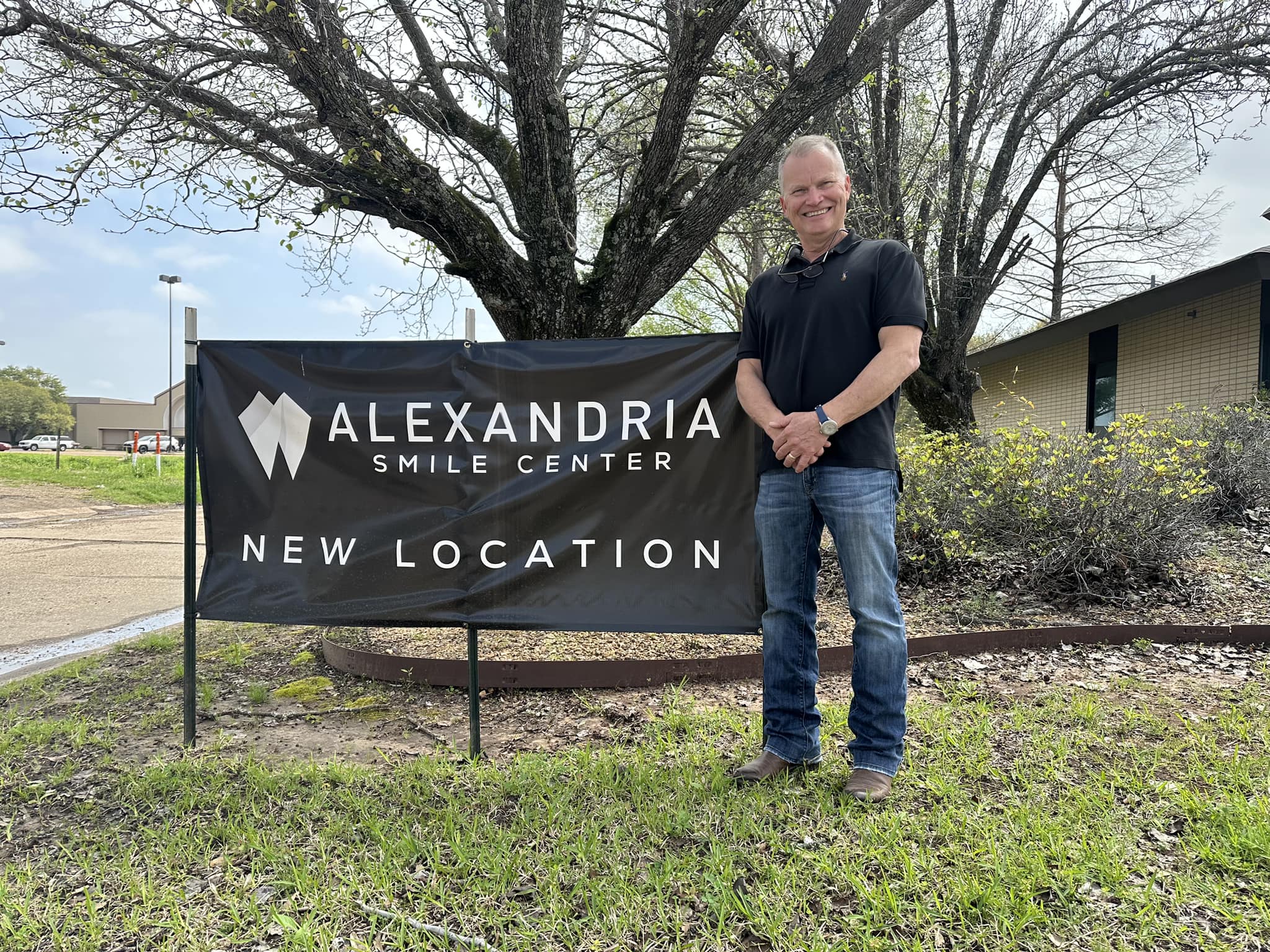 Thompson J Norman DDS