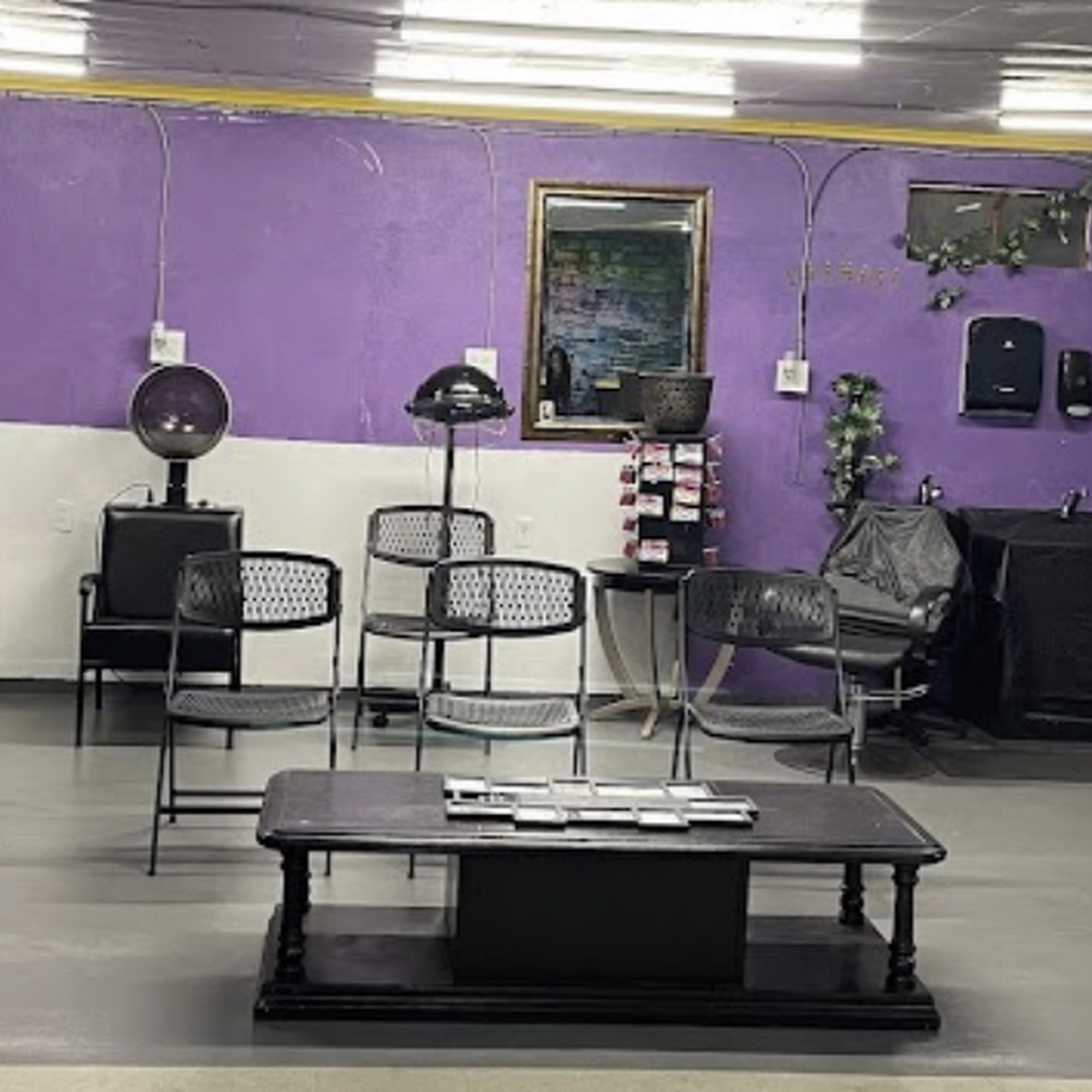 Queen's Beauty 5211 Lincoln Rd, Alexandria Louisiana 71302