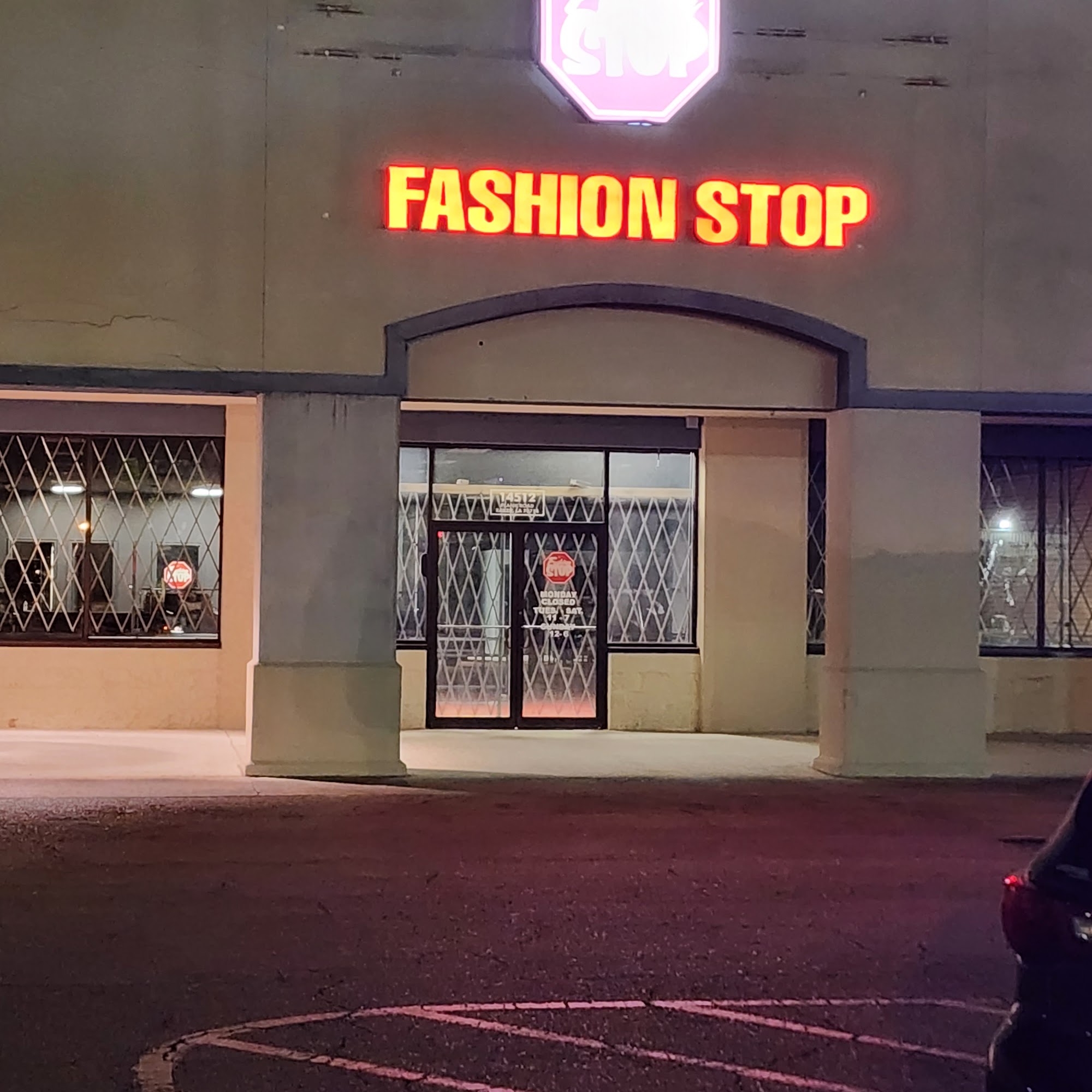 FASHION STOP BAKER Baker