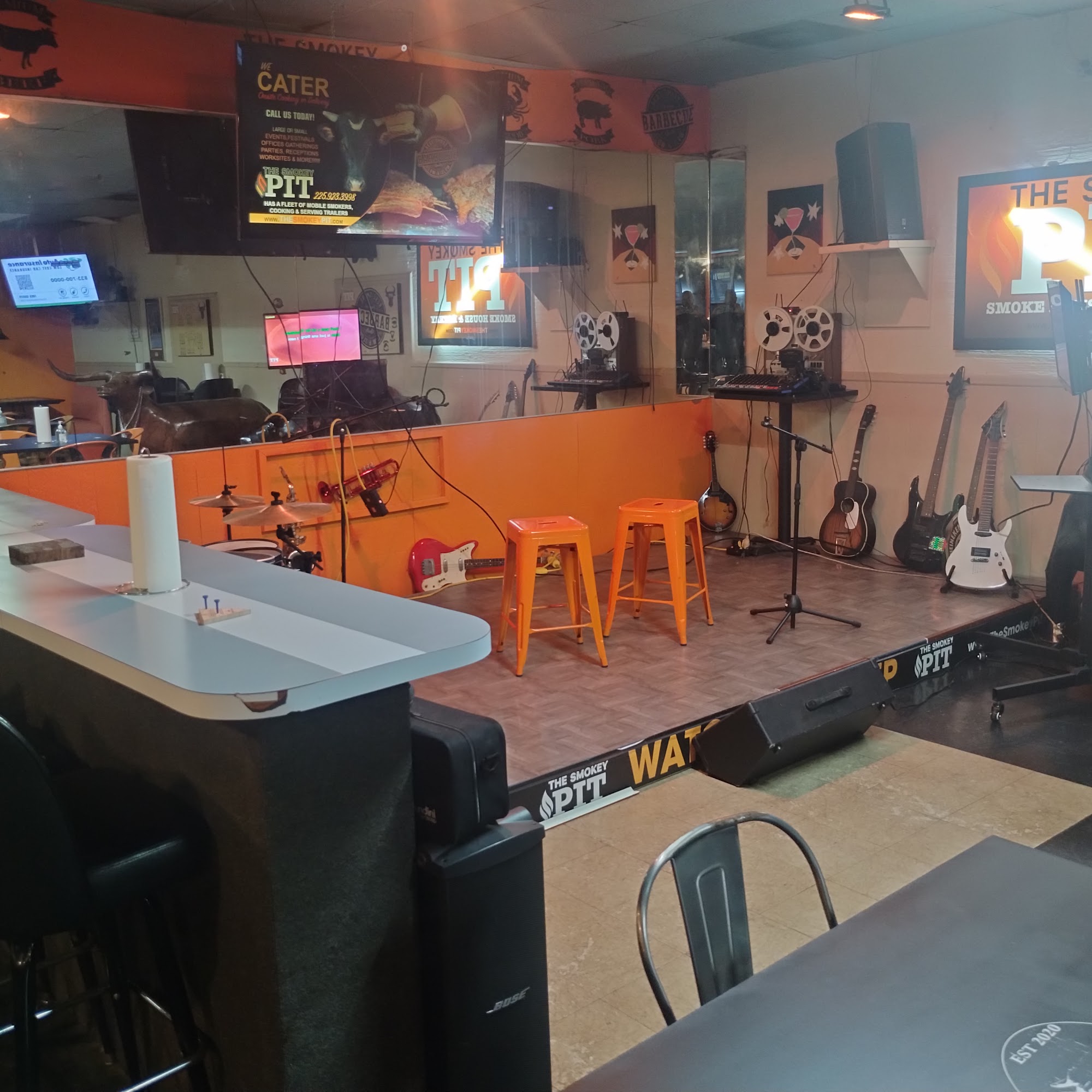 The Smokey Pit | Smoke House Eatery & Bar Baton Rouge