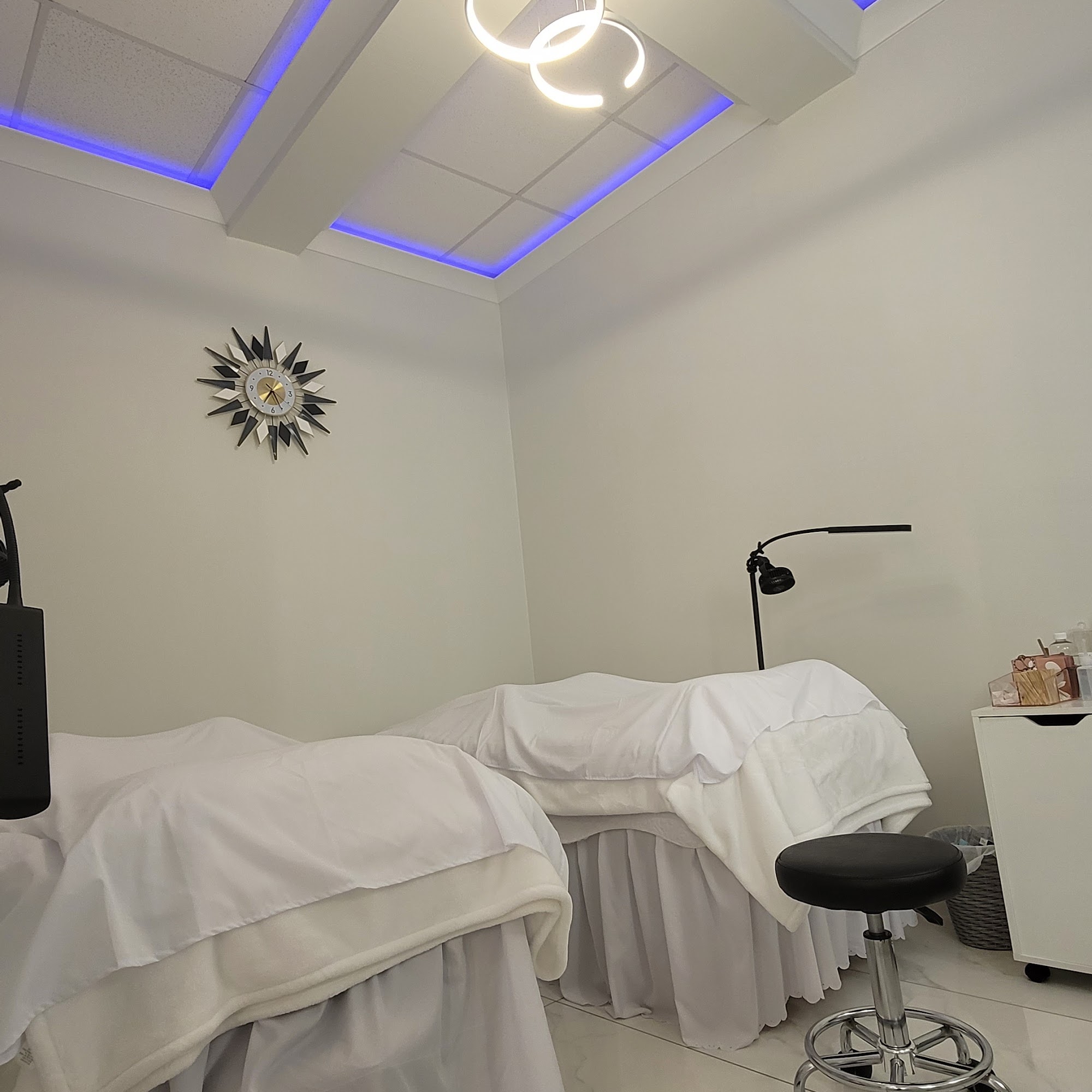 Mia Beauty bar