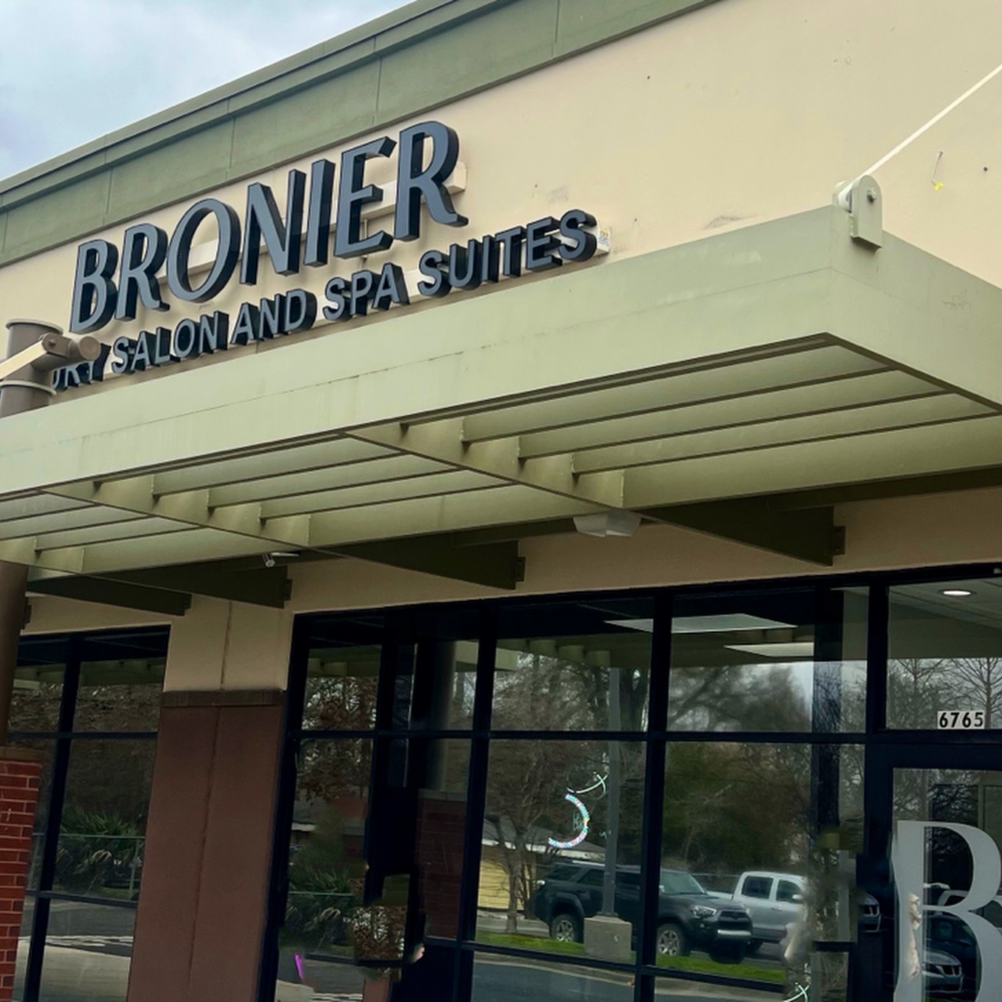 Bronier Luxury Salon and Spa Suites 6765 Siegen Ln STE A, Baton Rouge Louisiana 70809