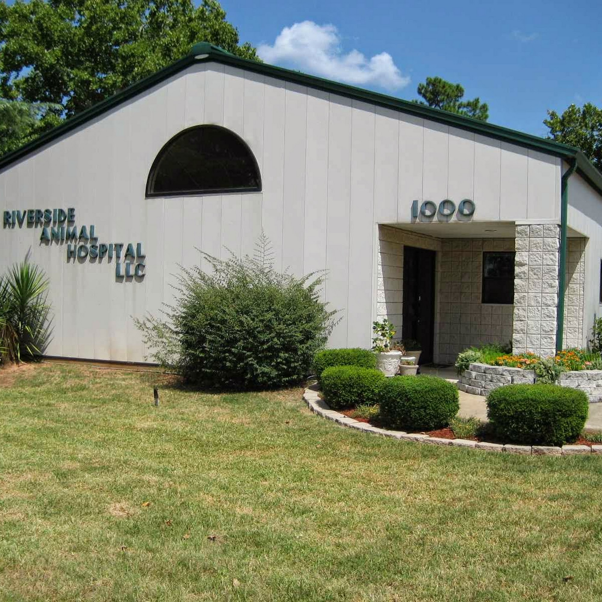 Riverside Animal Hospital LLC Bossier City