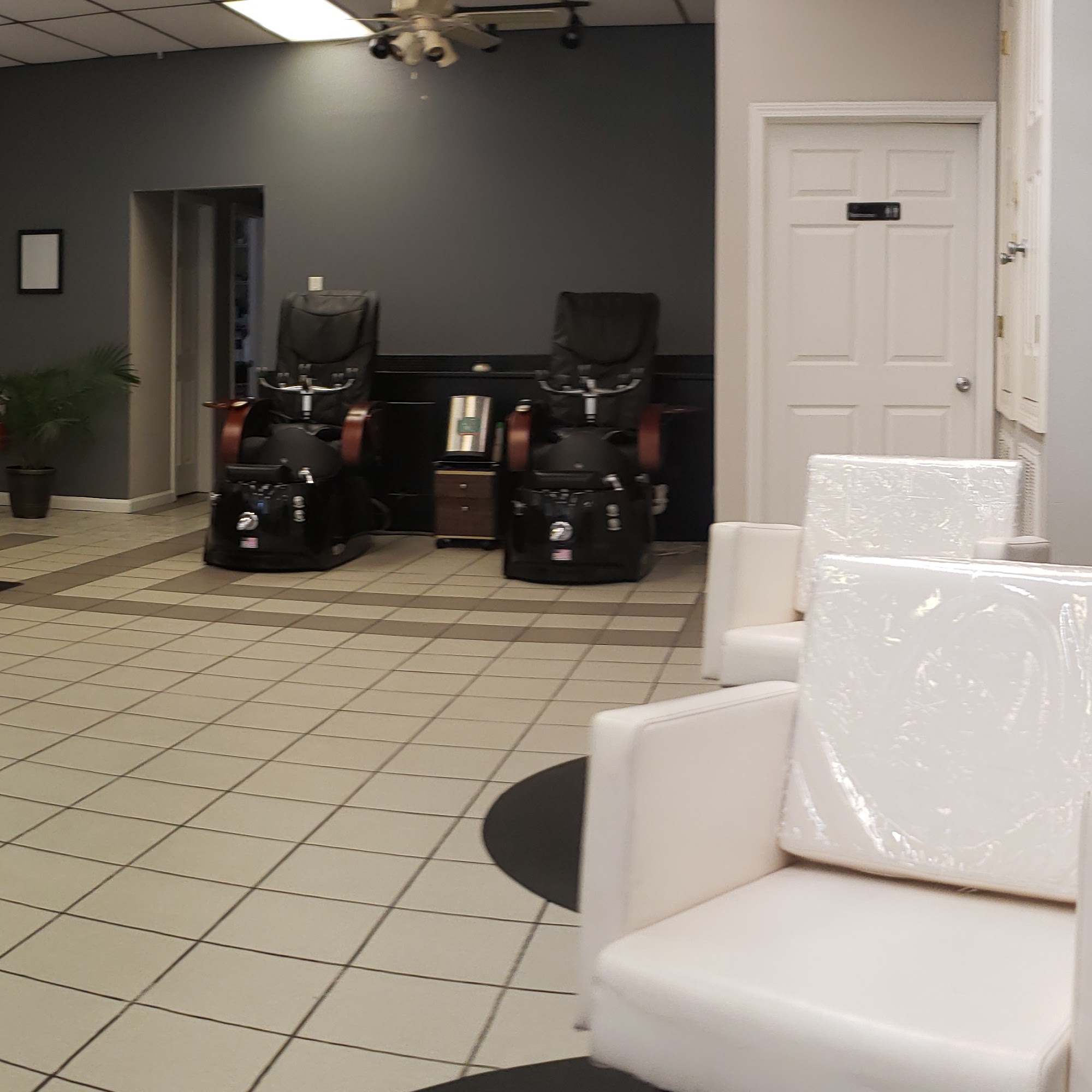 There She Glows Hair and Nails