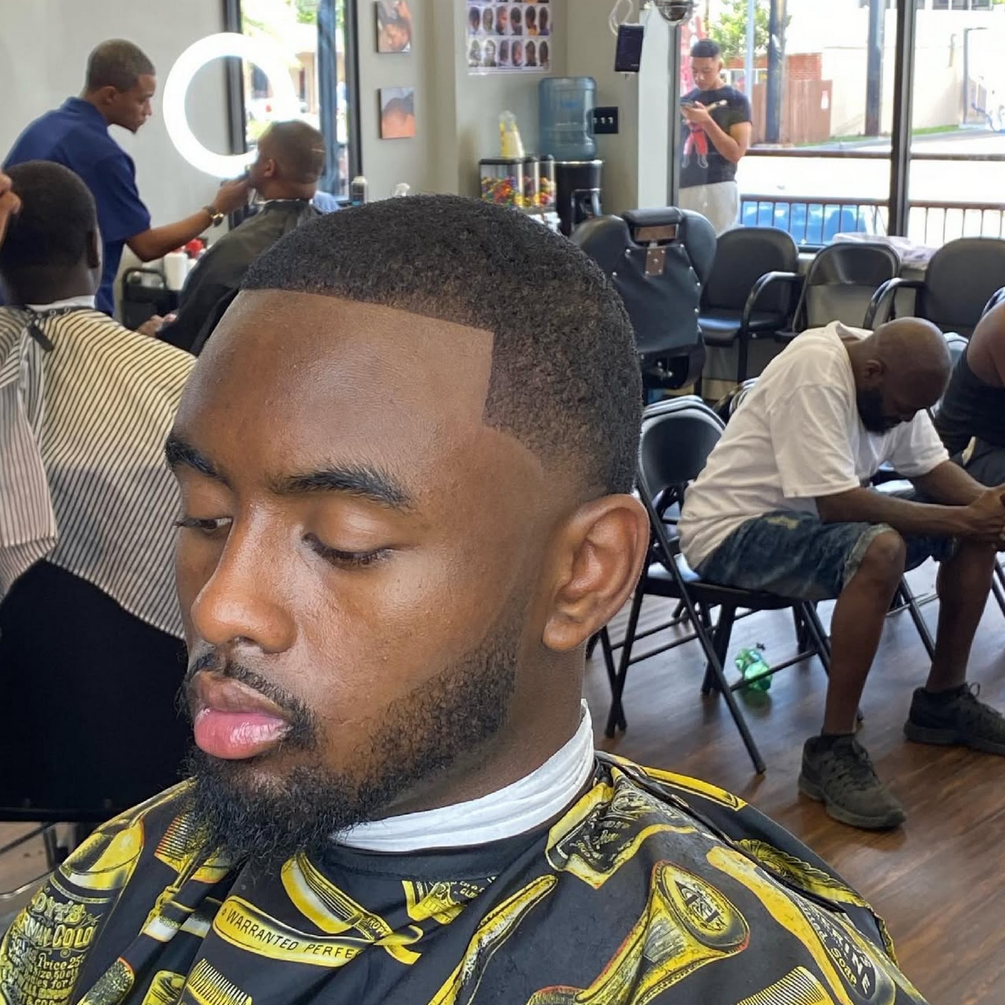 BIG J DONT PLAY BARBER