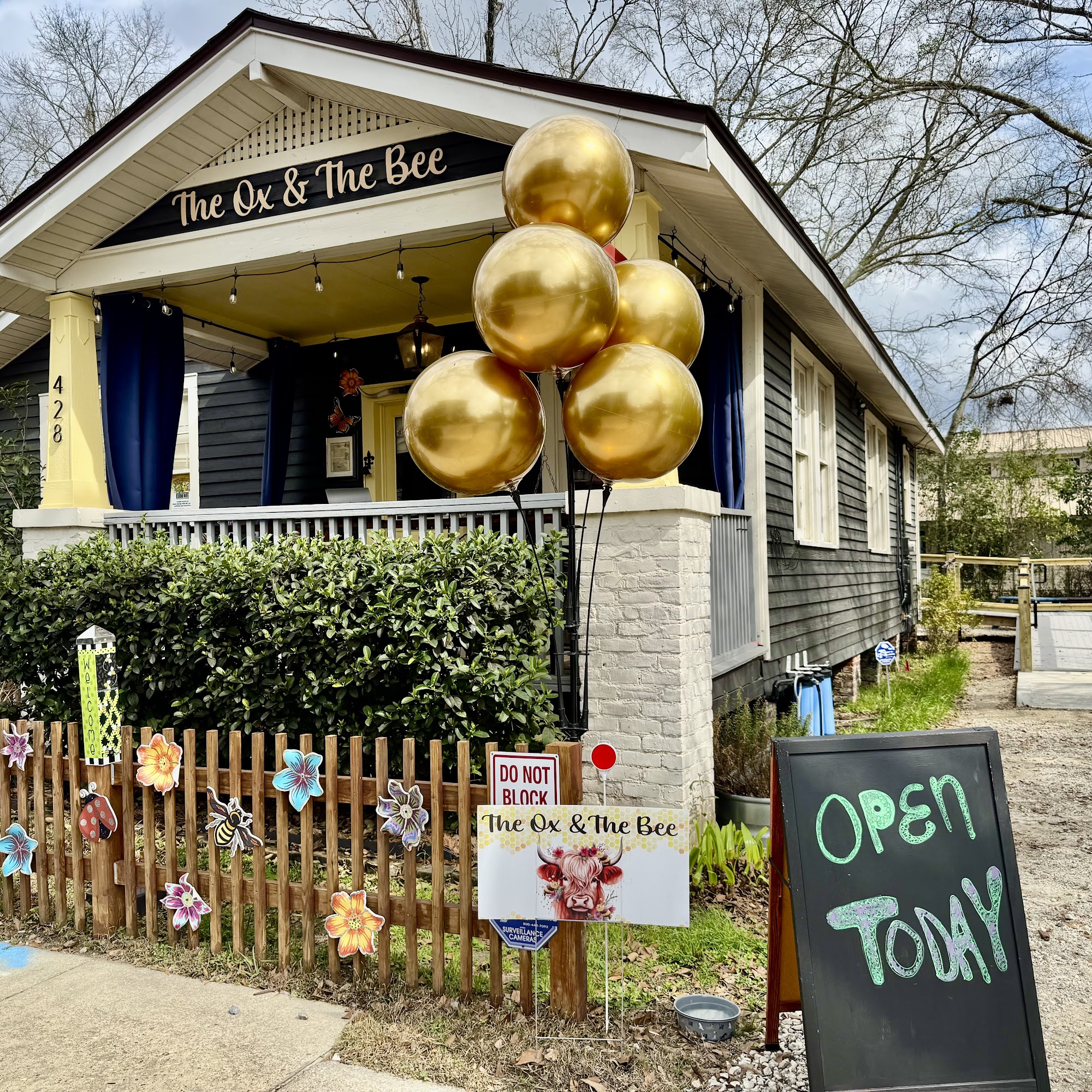 The Ox & The Bee, Covington, LA, USA Covington