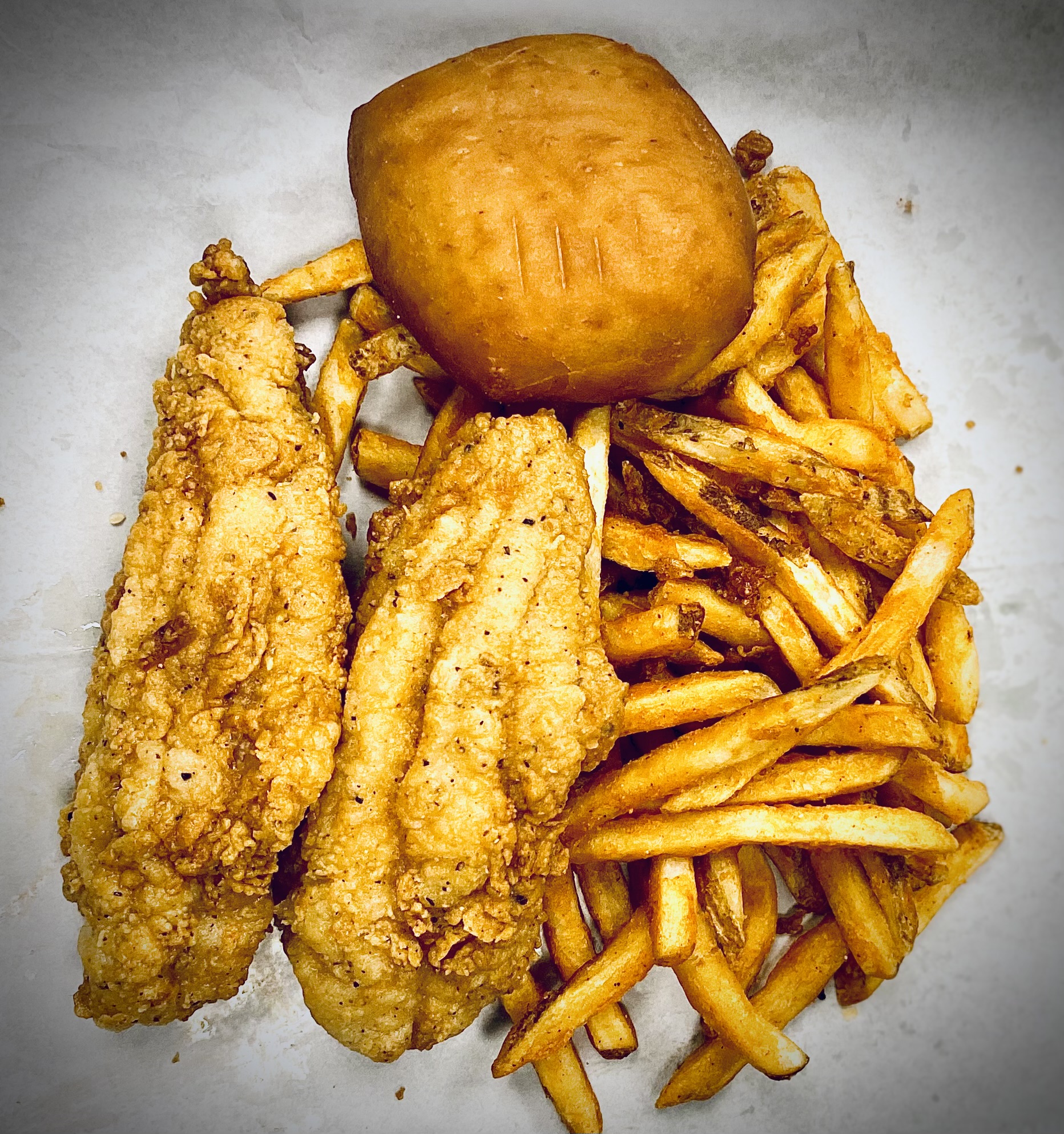 Redbird Fried Chicken 2660 Sac Au Lait Ln, Denham Springs, LA 70726