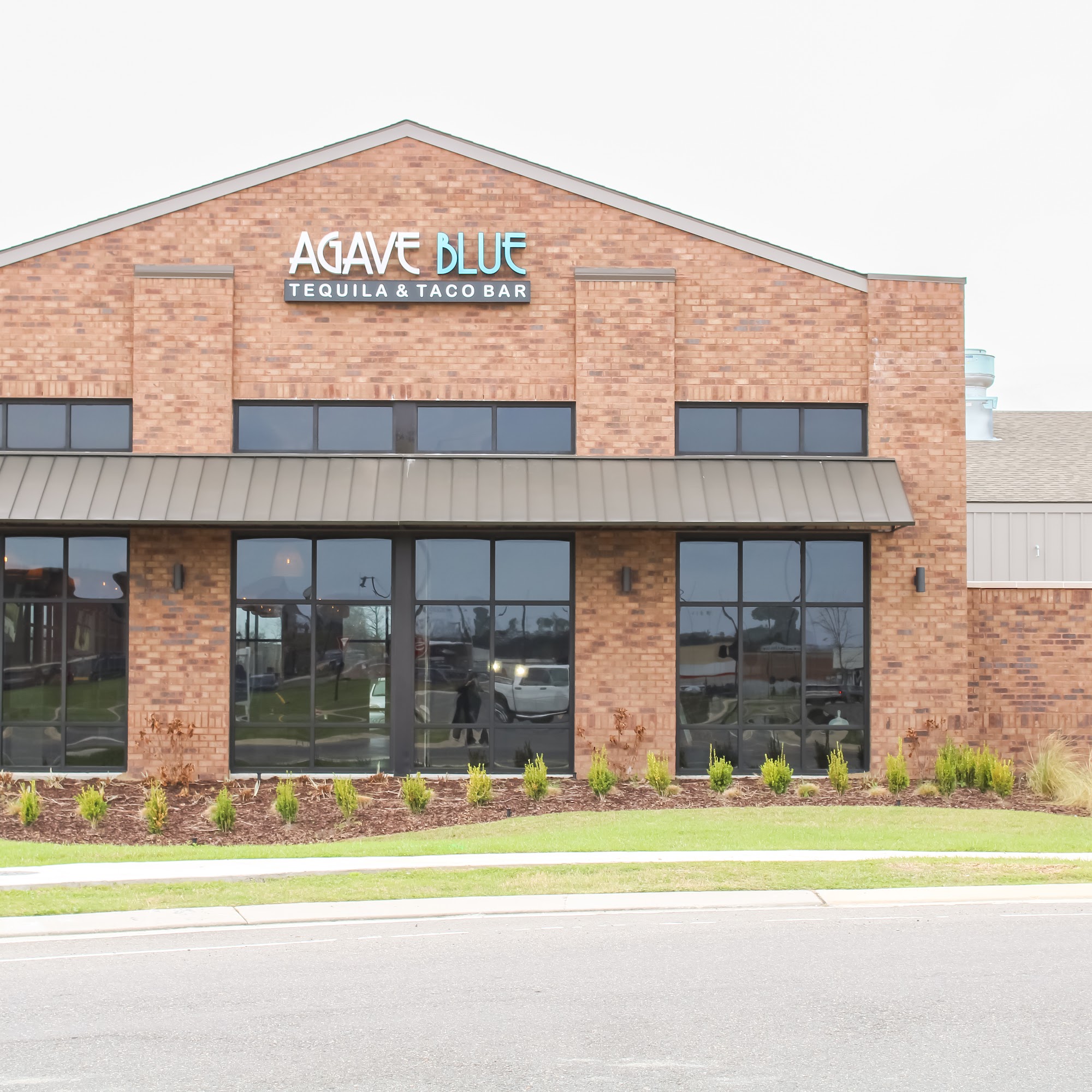 Agave Blue Tequila & Taco Bar 627 St Roch Ave, Gonzales