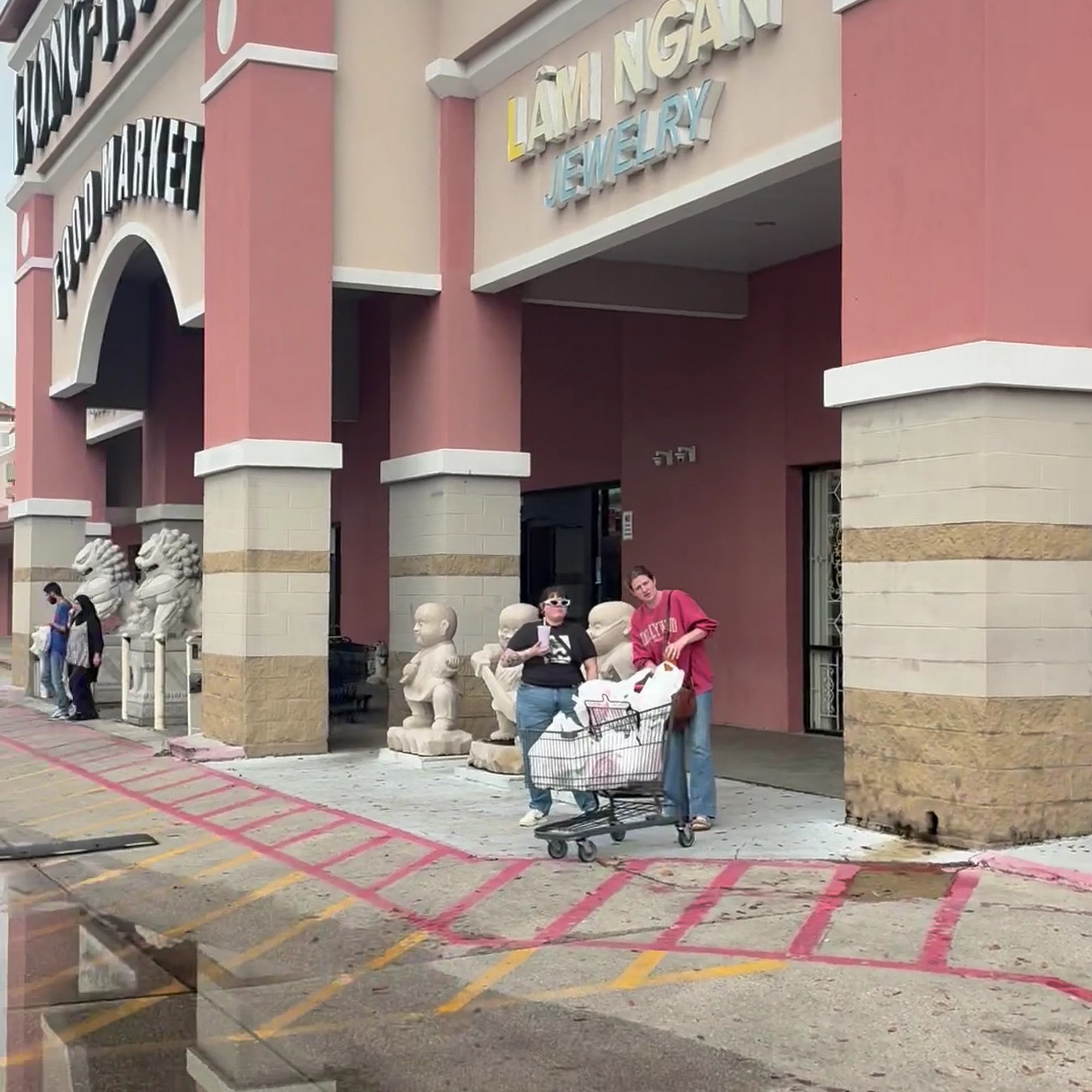 Mega Deals - Mattress store