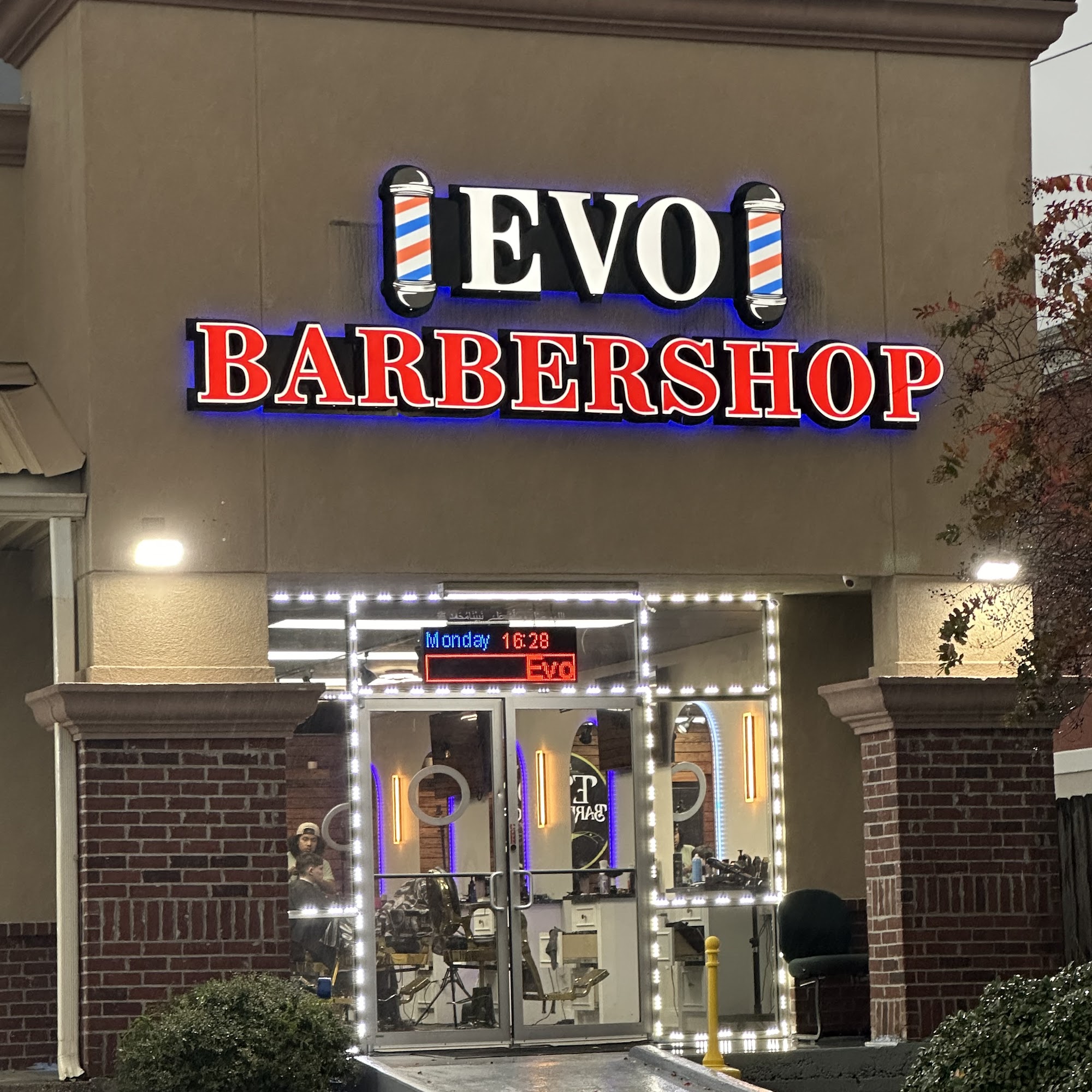 Evo Barbershop 2405 Manhattan Blvd Ste 3, Harvey Louisiana 70058