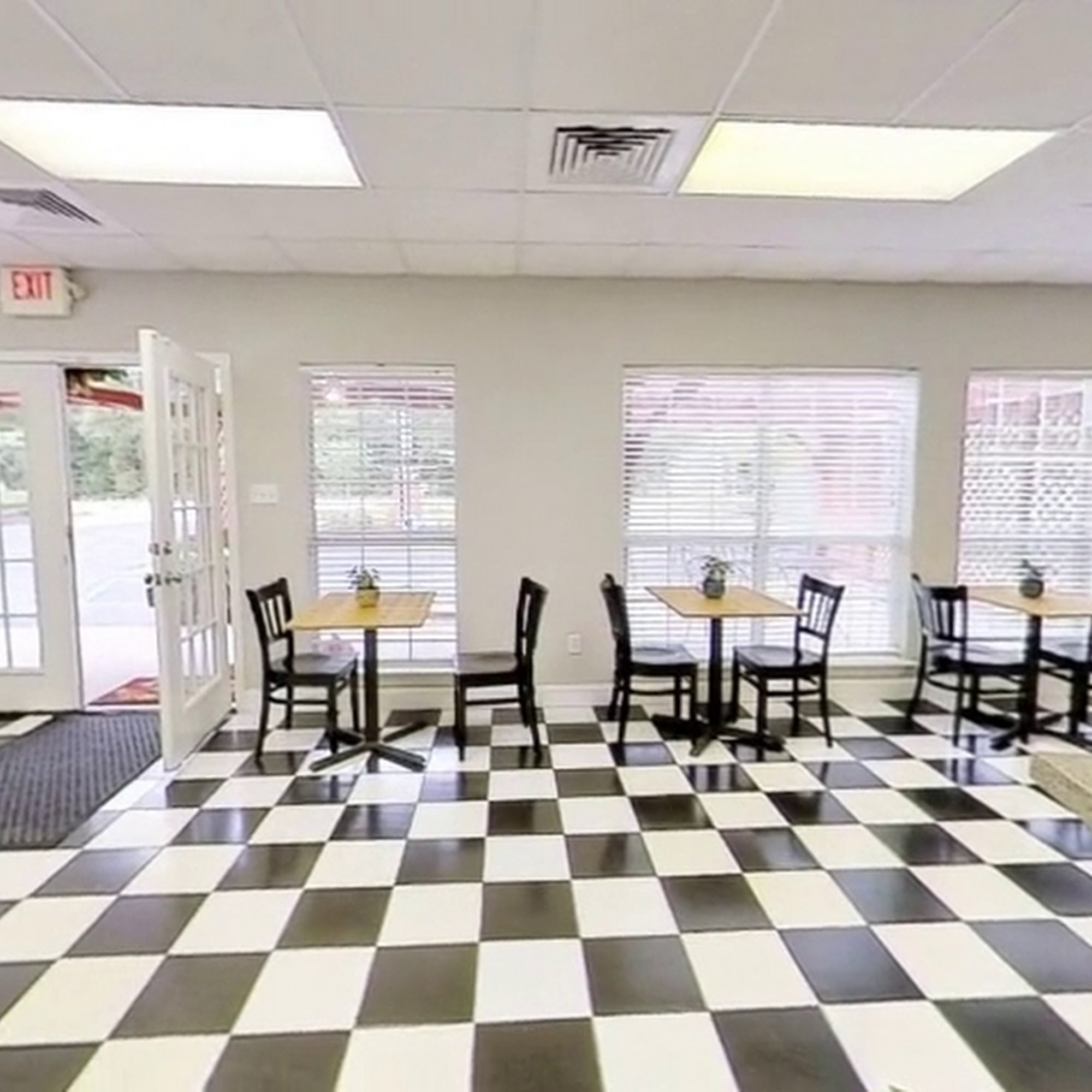 White House Coffee Lacombe