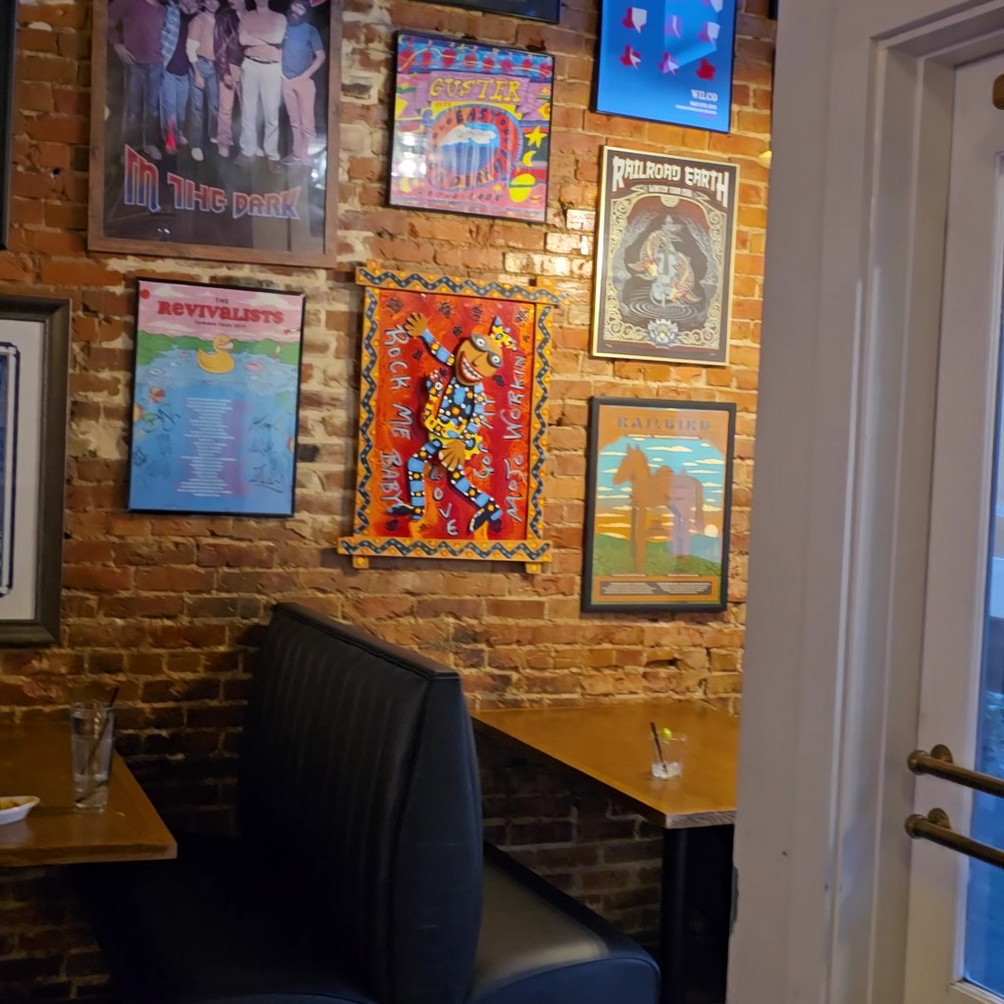 Luna Bar & Grill Downtown Lake Charles