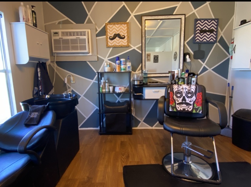 Cutting up with Nic Haircuts for men and boys 7241 Veteran Memorial Hwy, Mamou Louisiana 70554