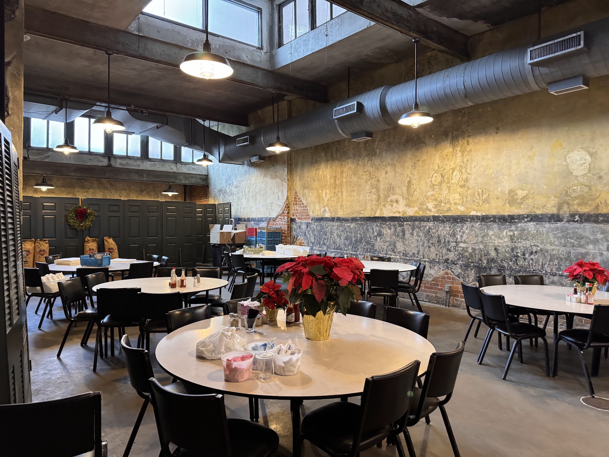 Mother's Restaurant 401 Poydras St, New Orleans, LA 70130