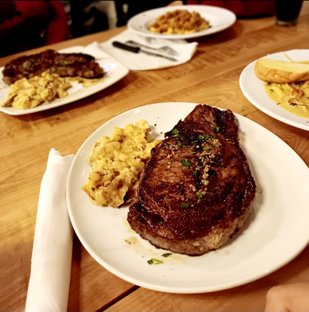 Jarreau's Restaurant 300 1/2 Hospital Rd, New Roads, LA 70760