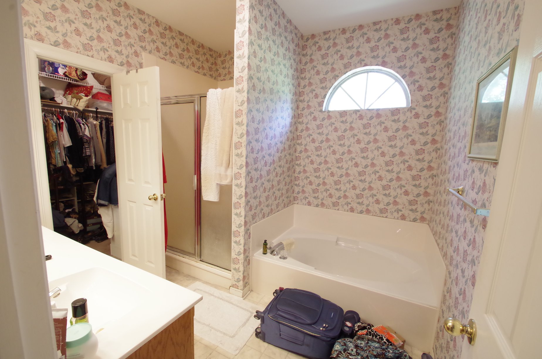 J & R Renovators, LLC