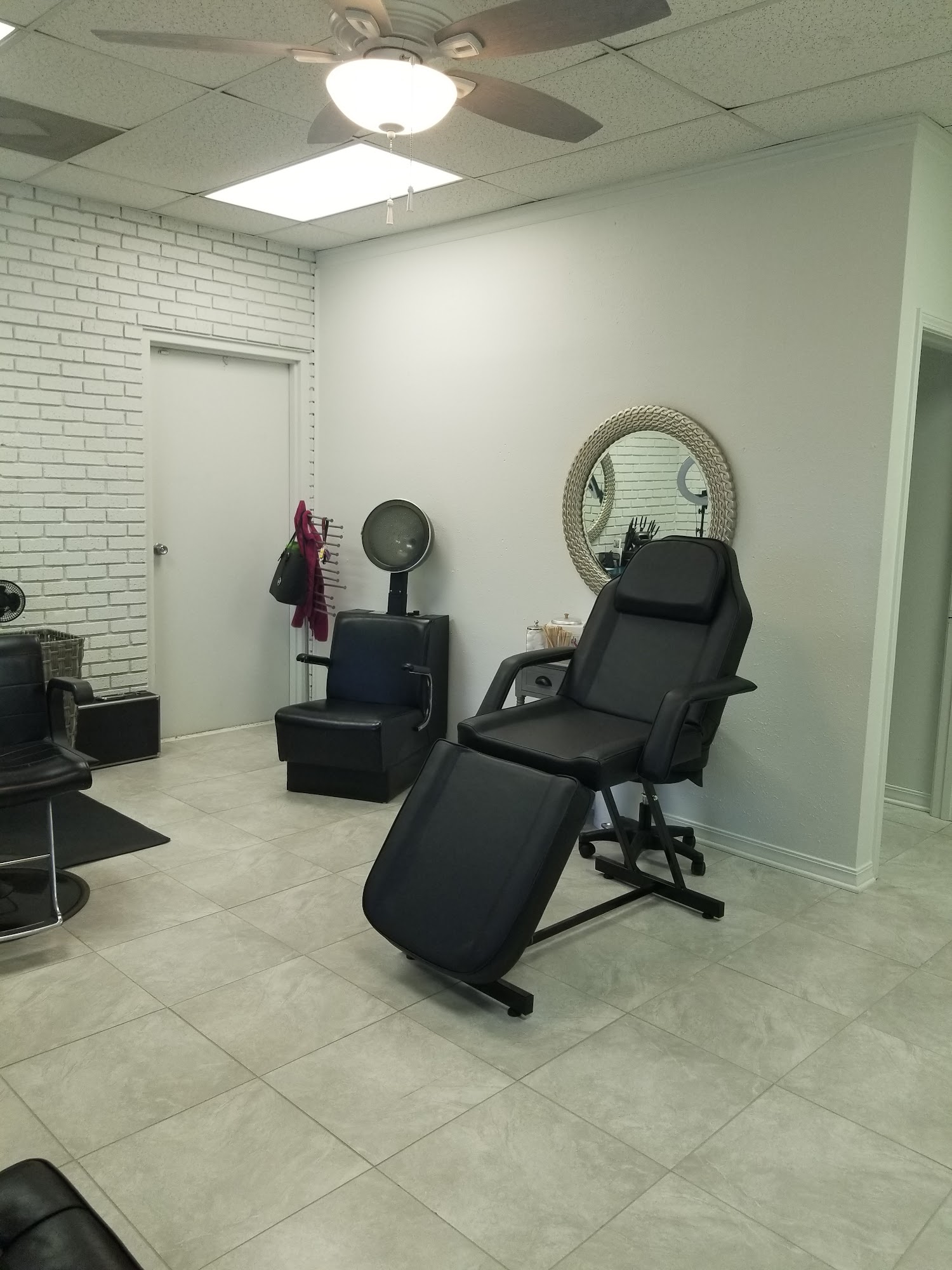 Sculpted Frames 9435 Mansfield Rd Ste 6A, Shreveport Louisiana 71118