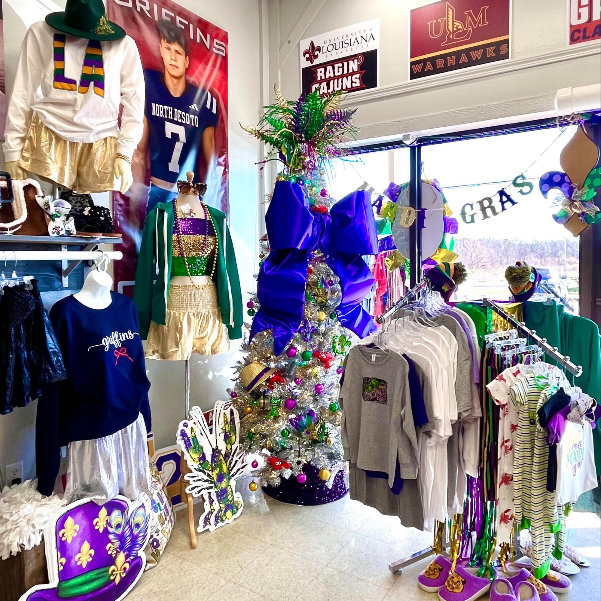 Hometown Spirit Shop 2068 US-171 Suite 4A, Stonewall