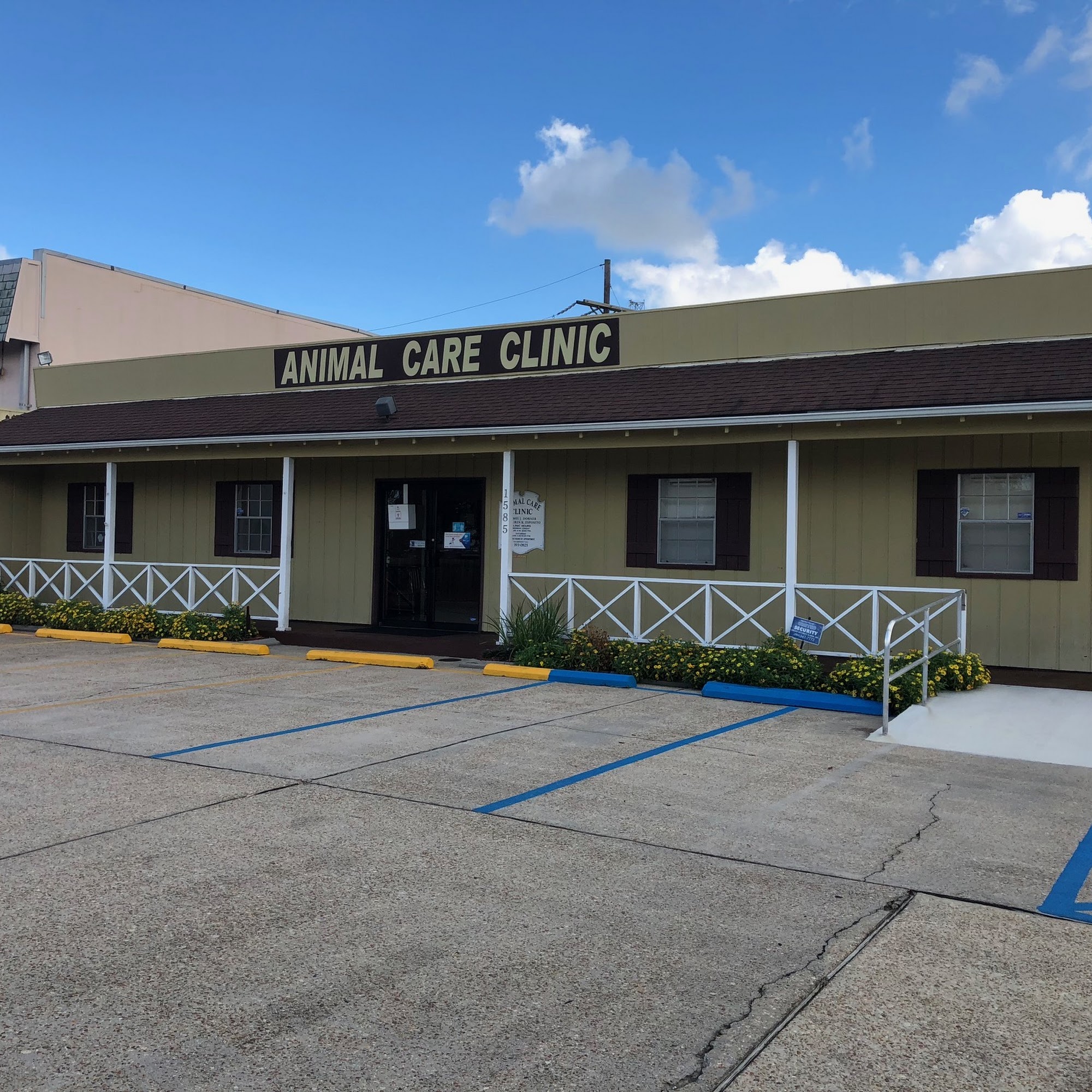 Animal Care Clinic Terrytown