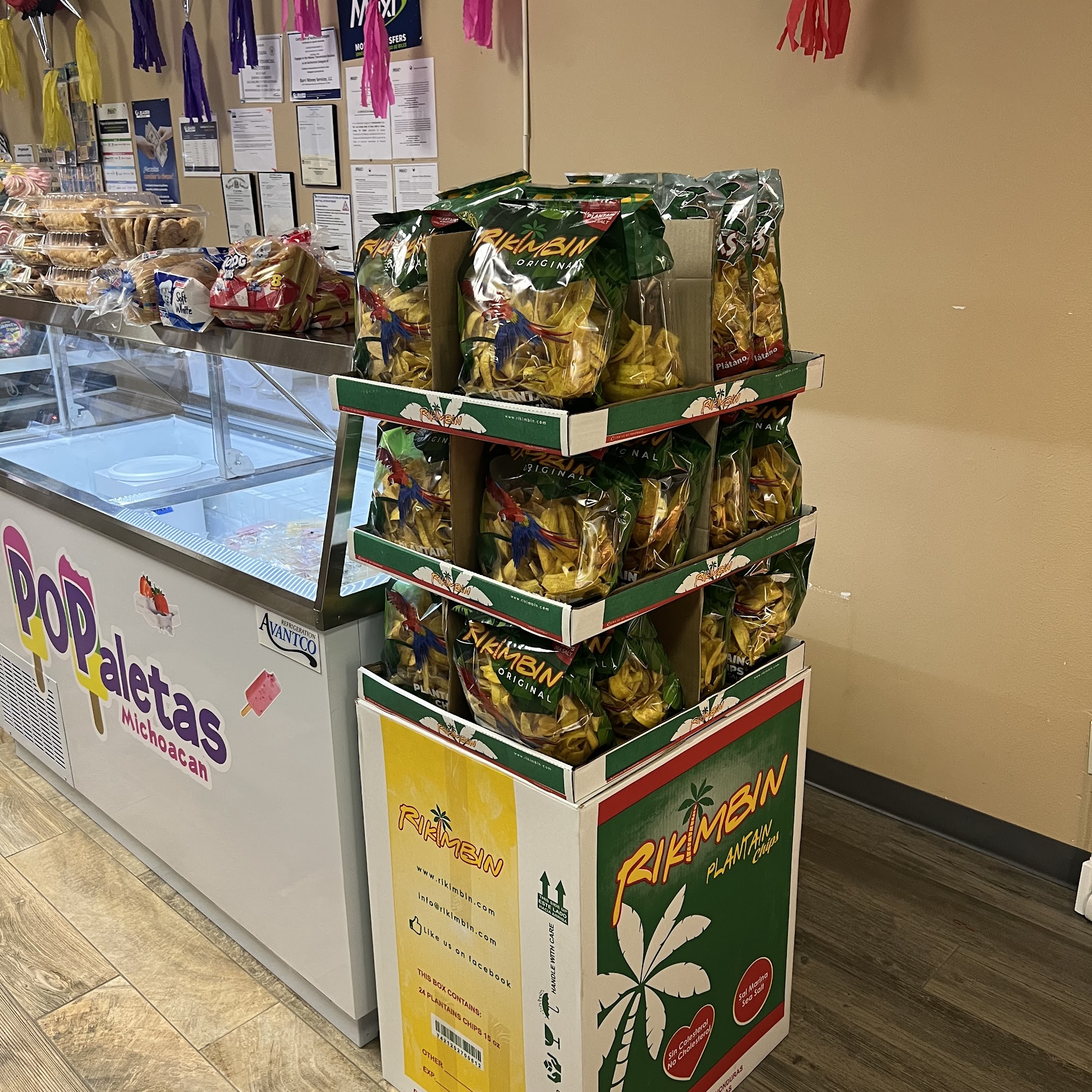 La bendecida mini market Walker