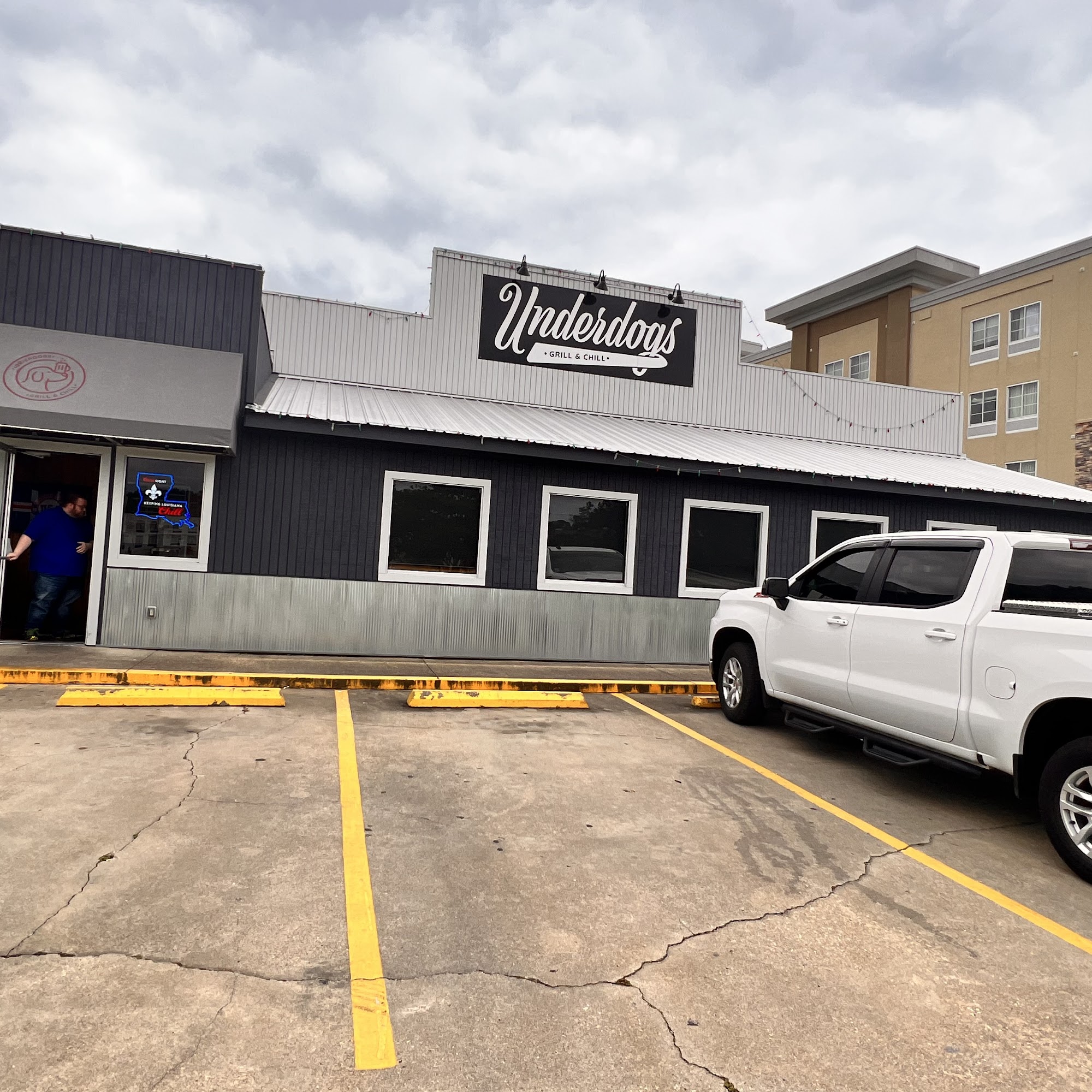Underdogs Grill & Chill West Monroe