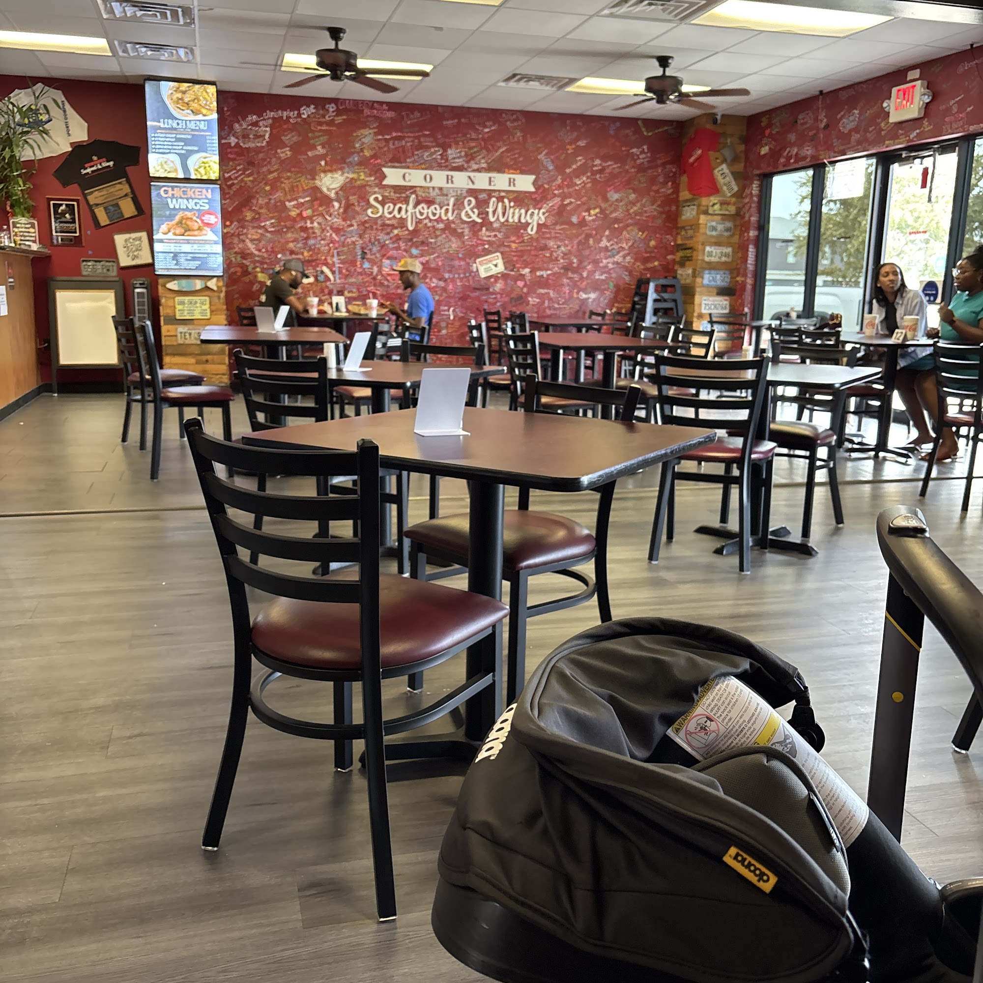 Corner Seafood And Wings Youngsville