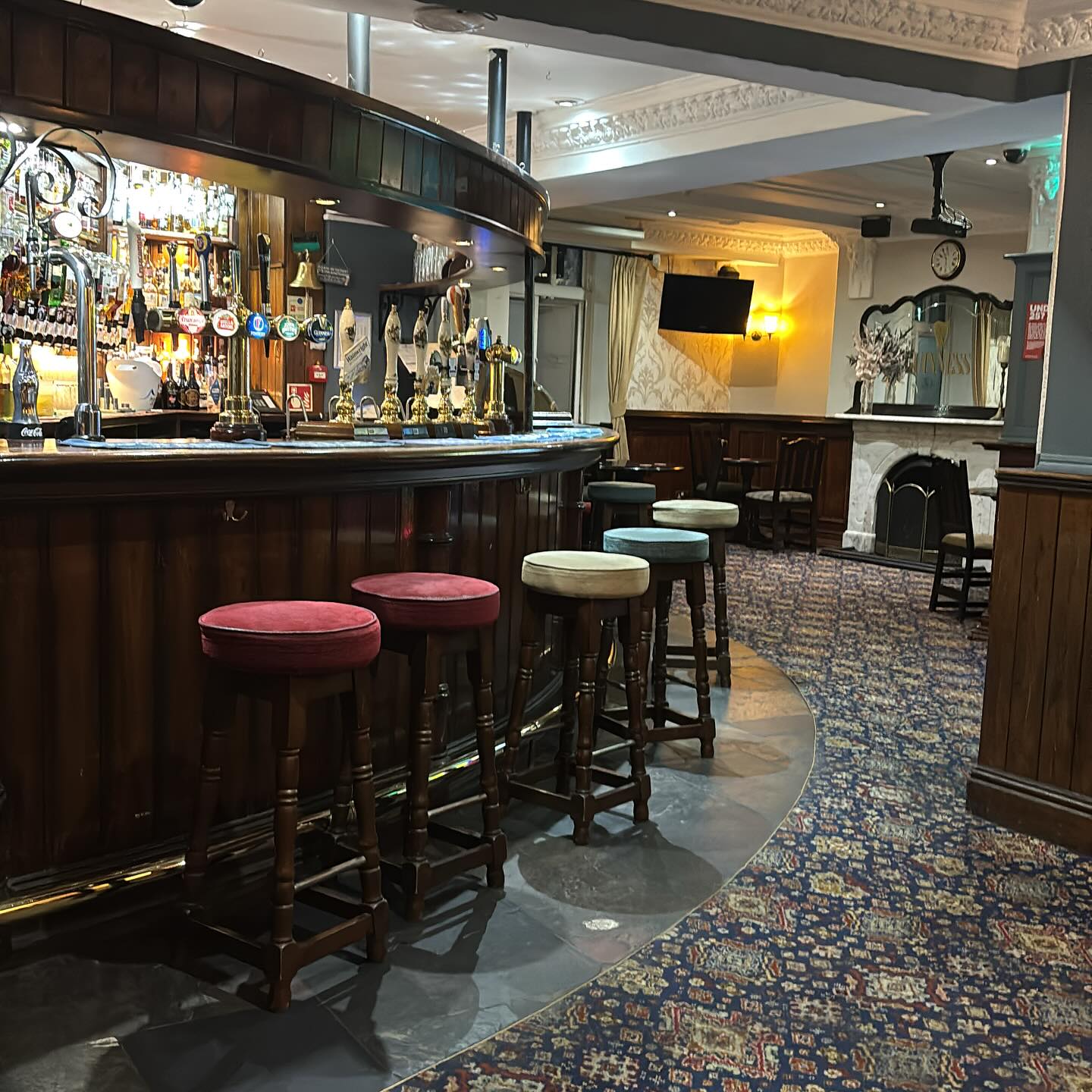 The Swan & Royal | Pub & Rooms